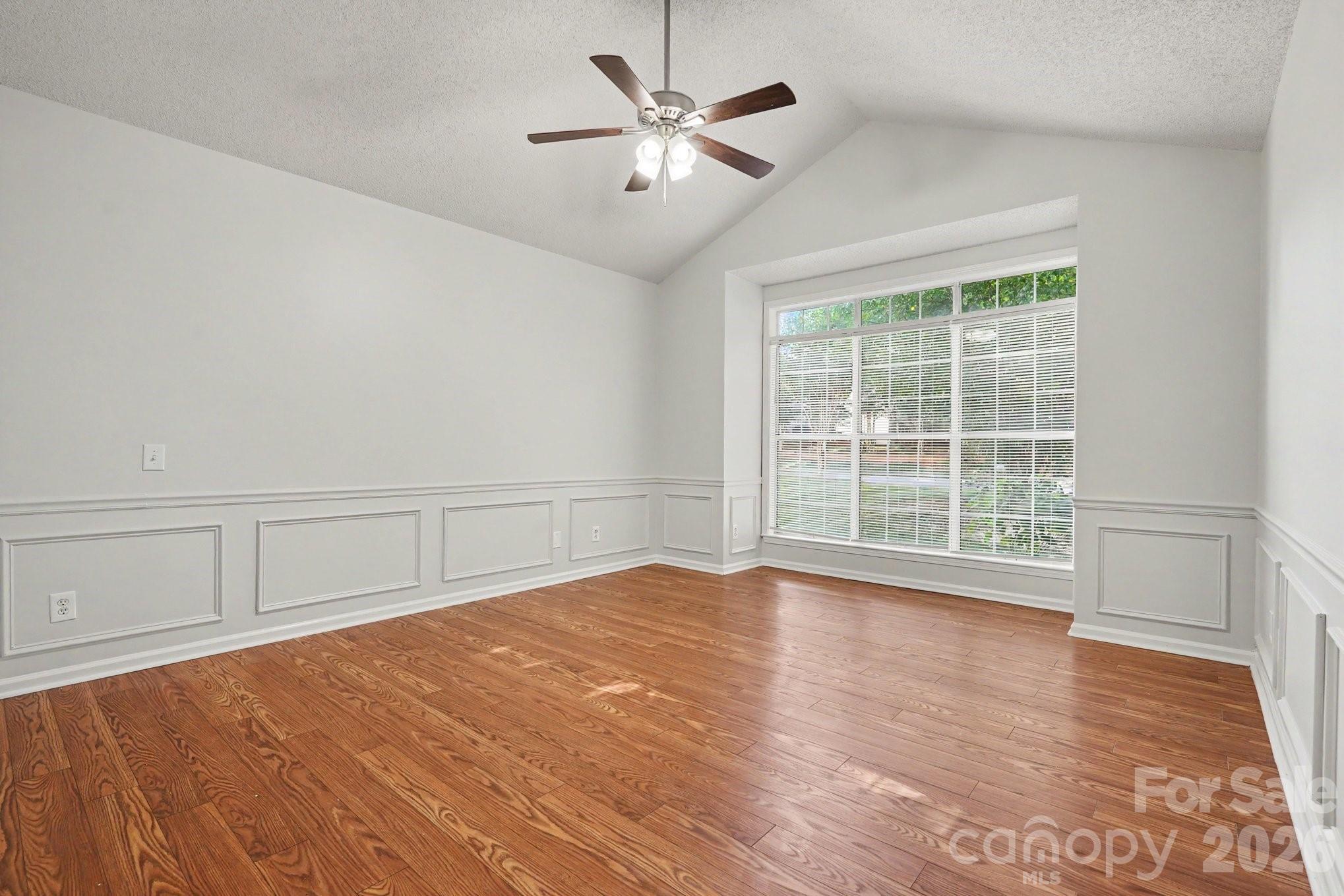 11921 Moonshadow Lane — Huntersville