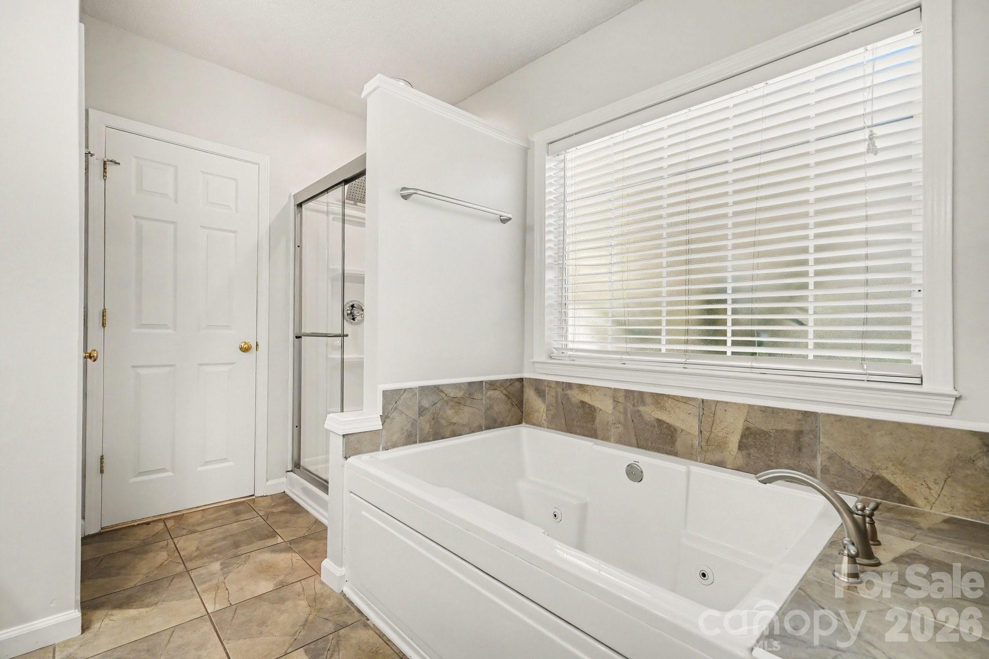 11921 Moonshadow Lane — Huntersville