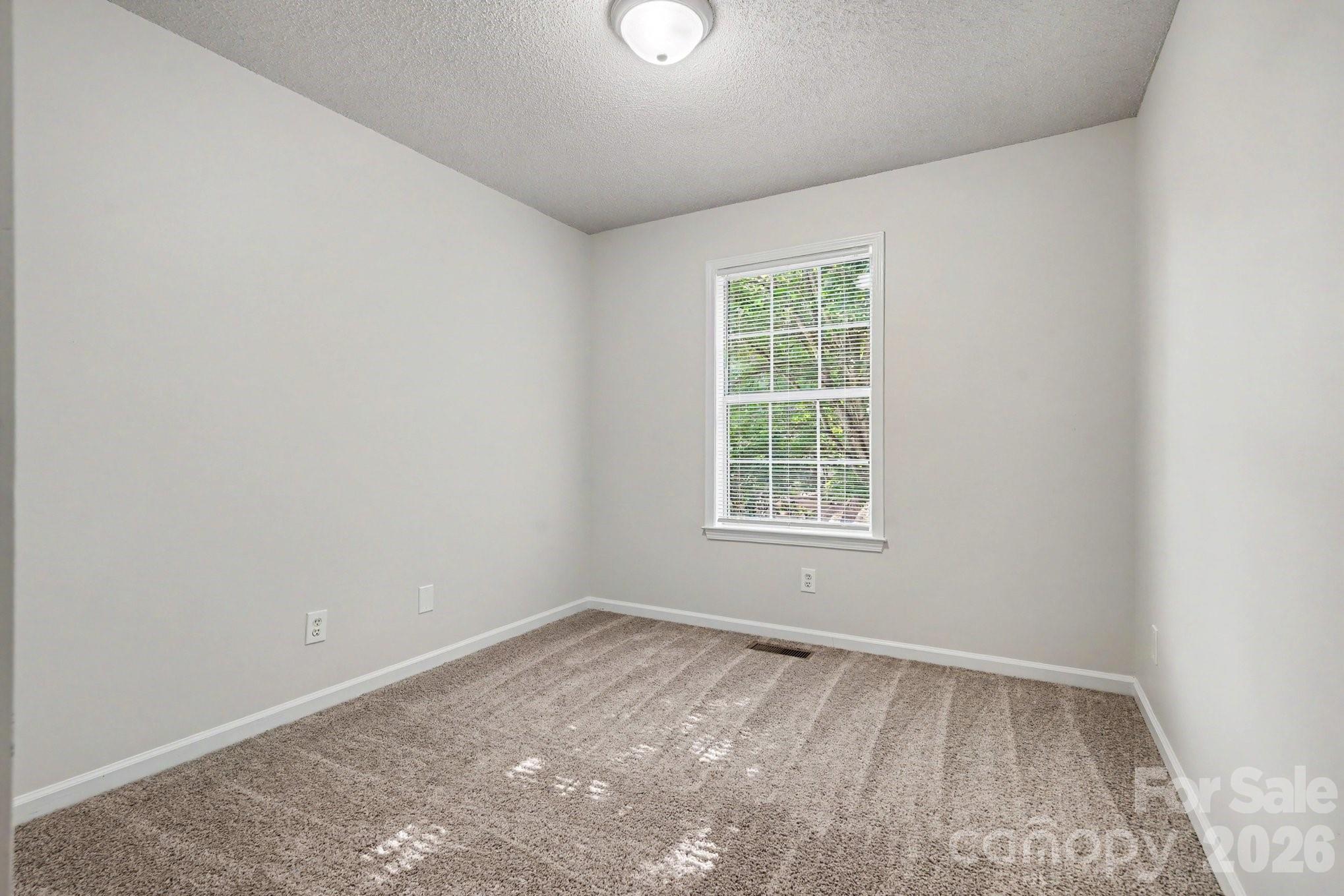 11921 Moonshadow Lane — Huntersville