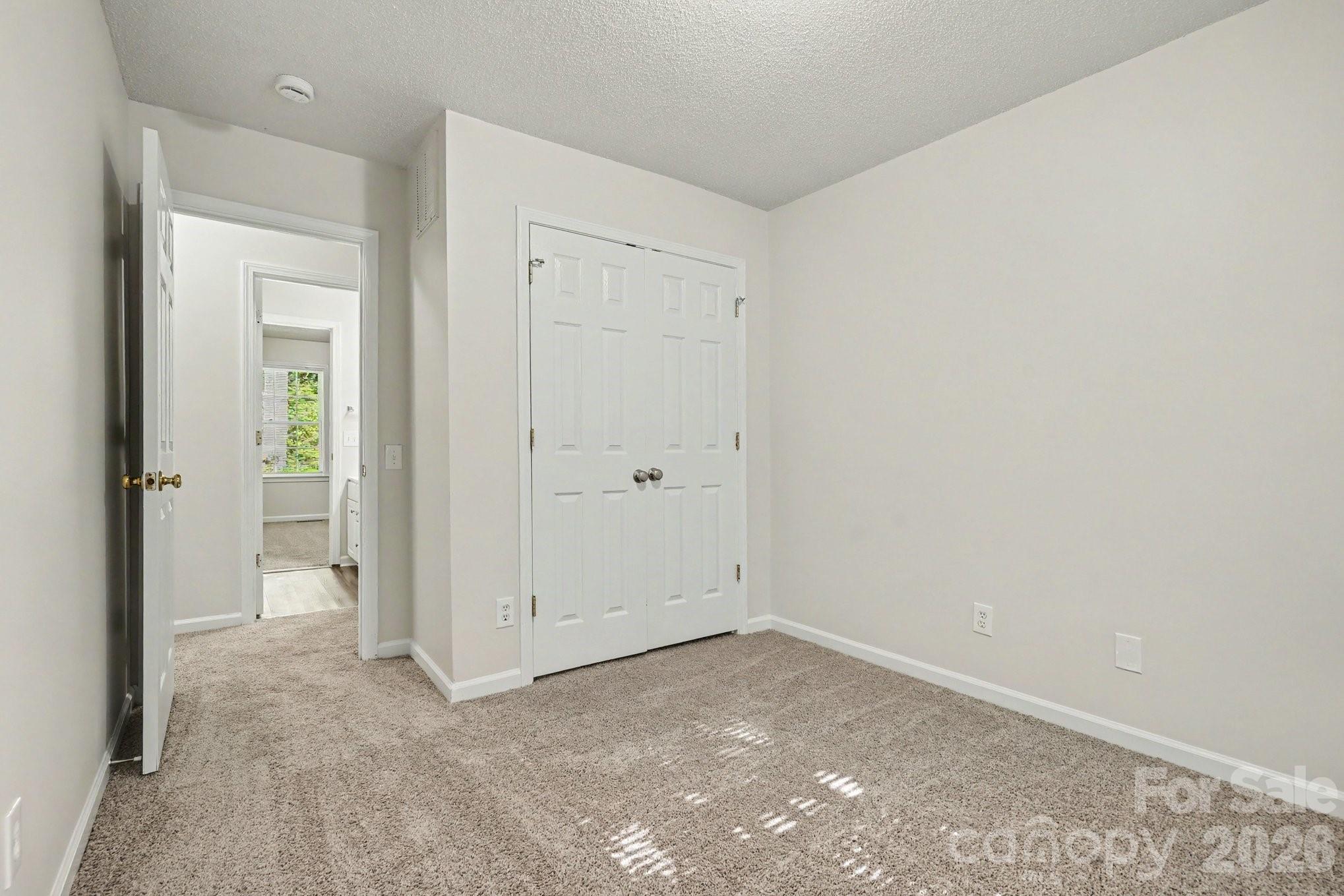 11921 Moonshadow Lane — Huntersville