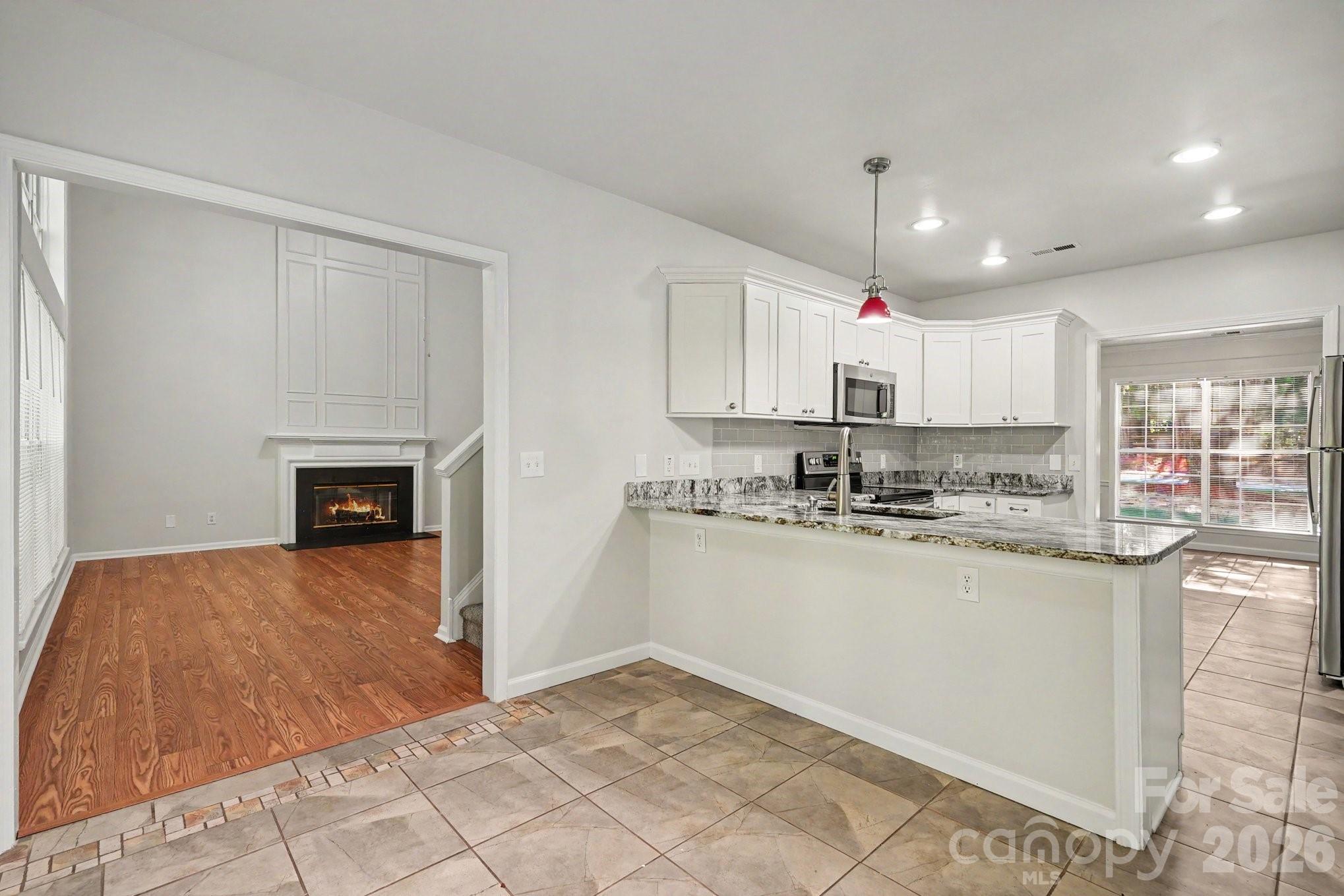 11921 Moonshadow Lane — Huntersville