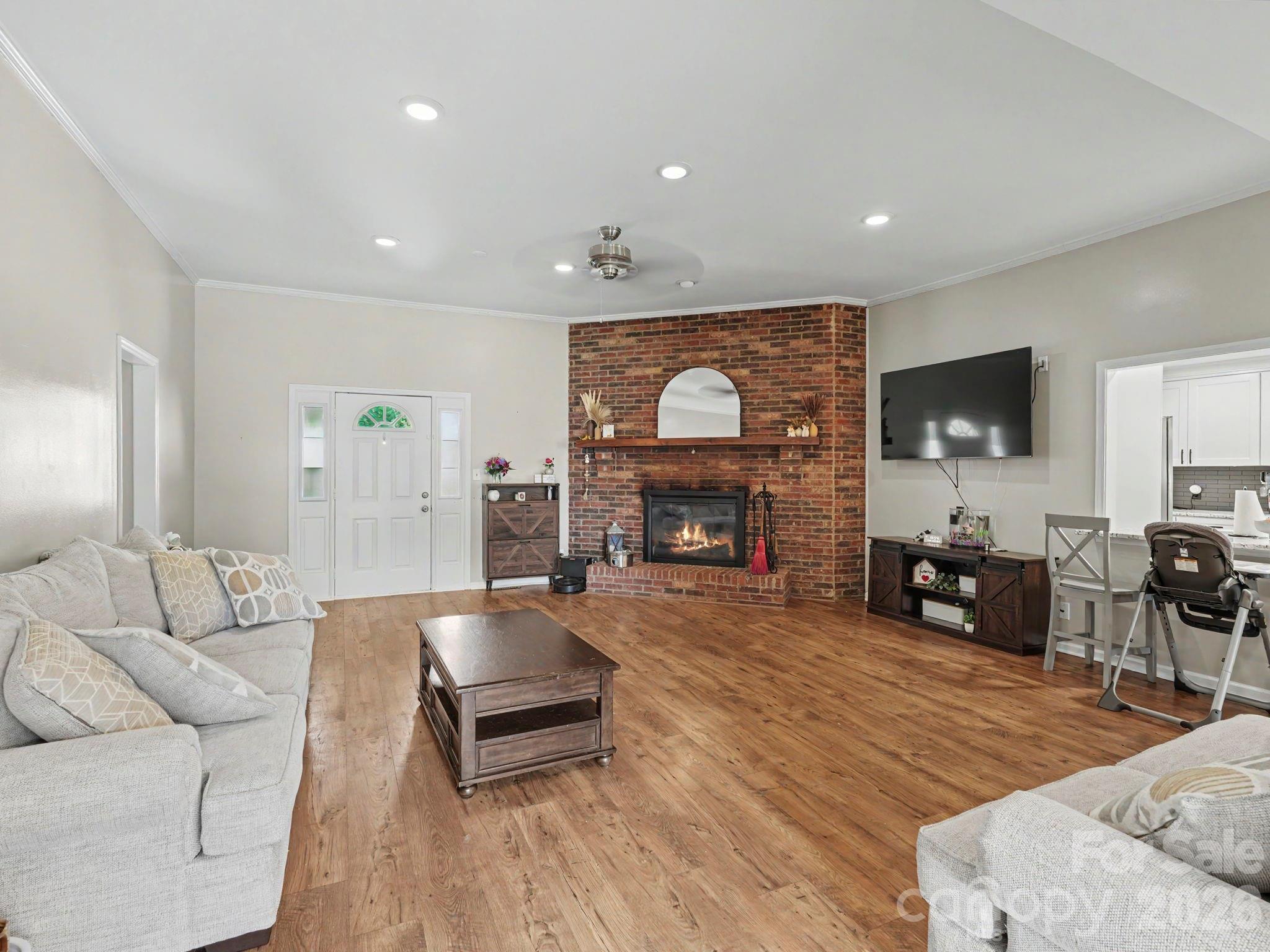 8301 Mooresville Road — Concord