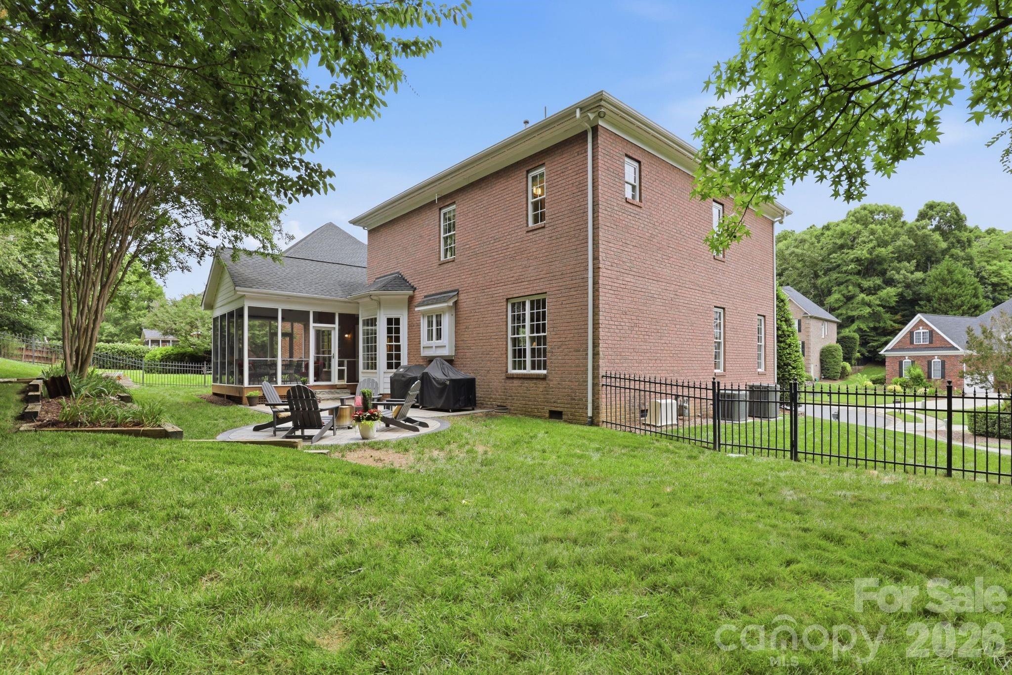 7011 Edenderry Drive — Charlotte