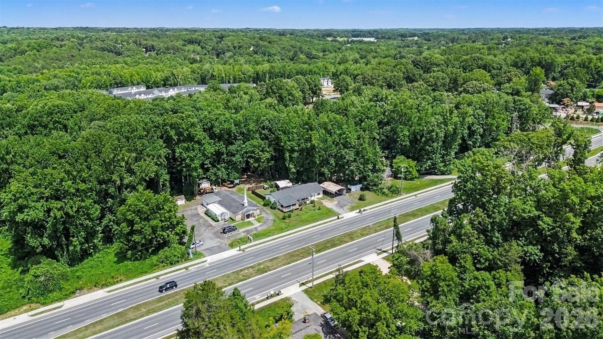 1306 Mooresville Road — Kannapolis