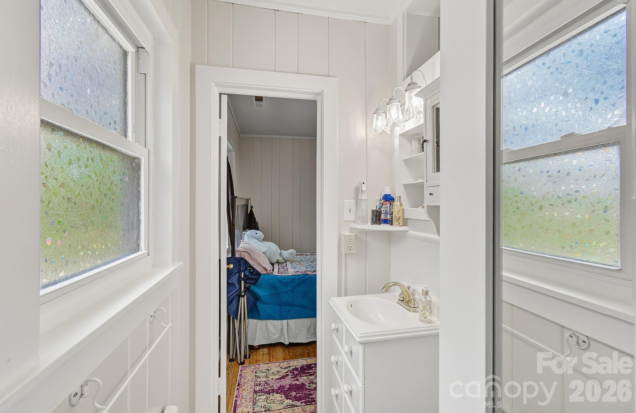 629 Bailey Street — Mars Hill