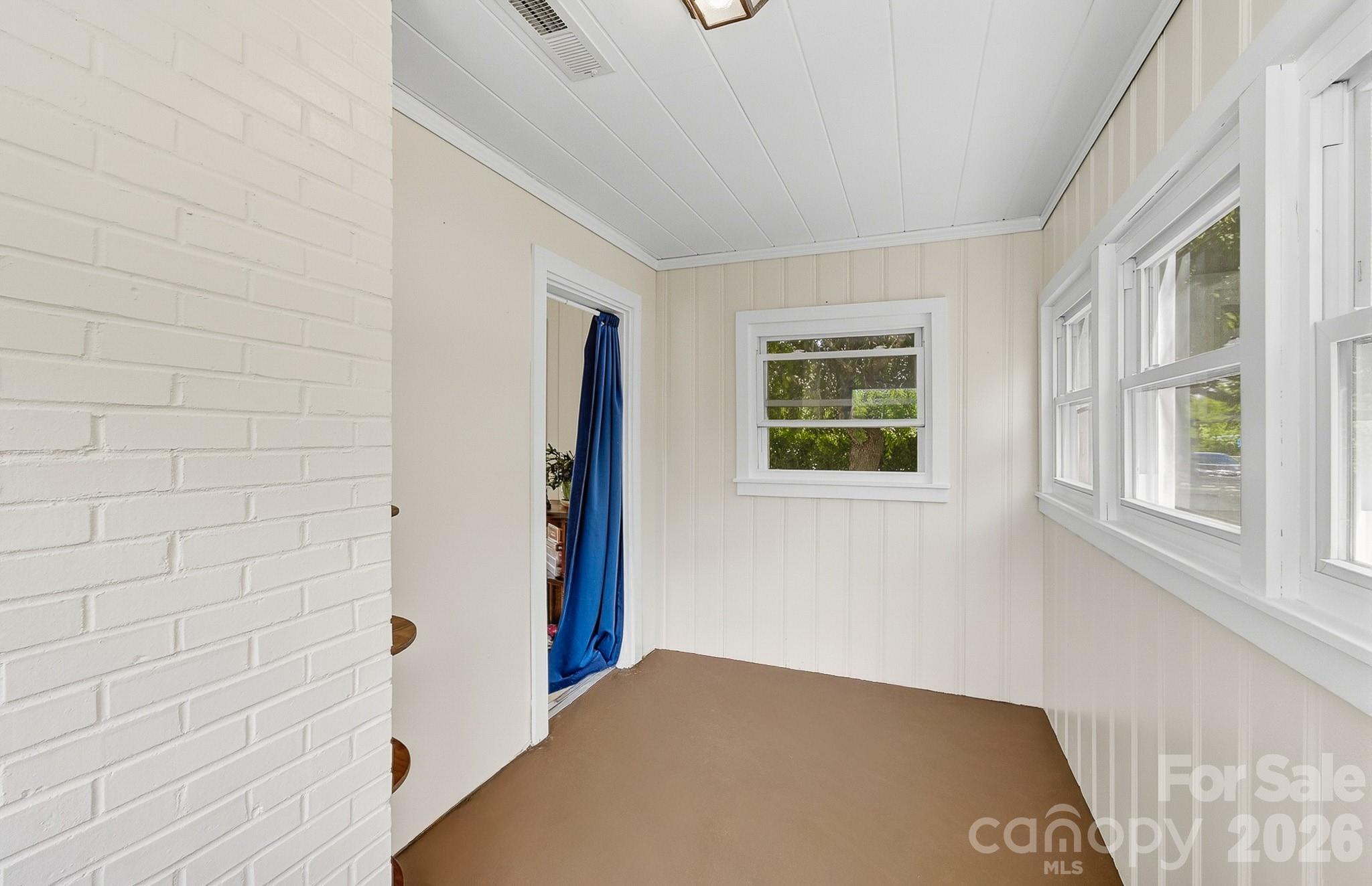 629 Bailey Street — Mars Hill