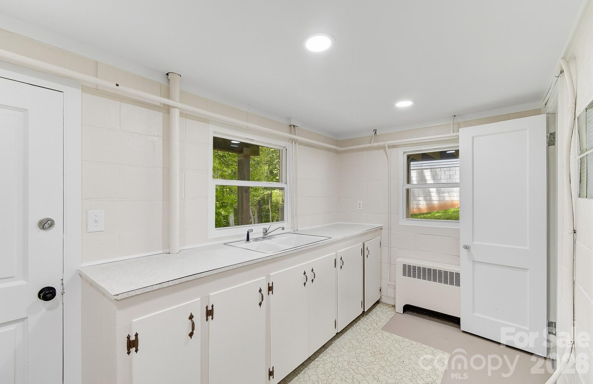 629 Bailey Street — Mars Hill