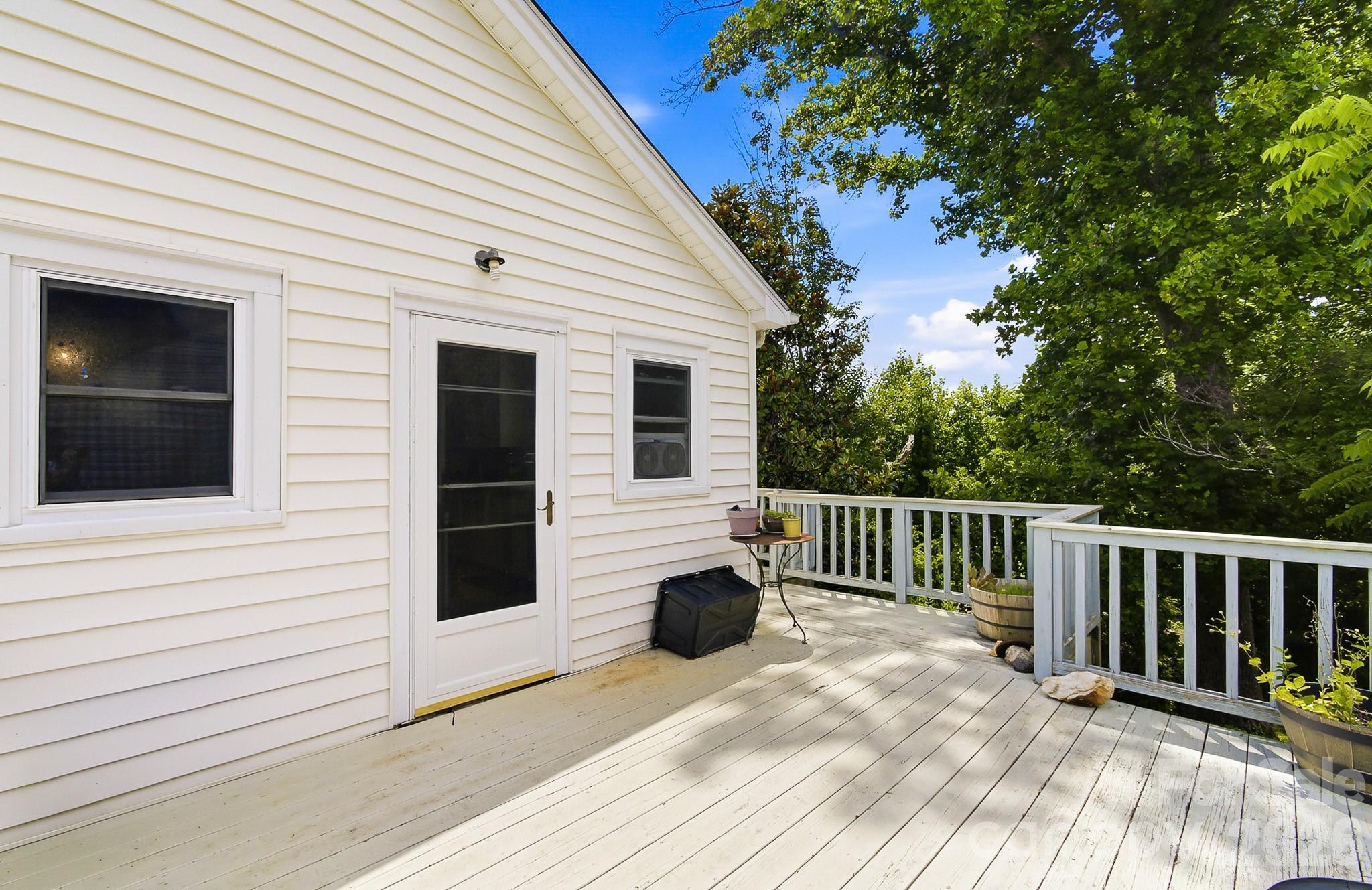 629 Bailey Street — Mars Hill