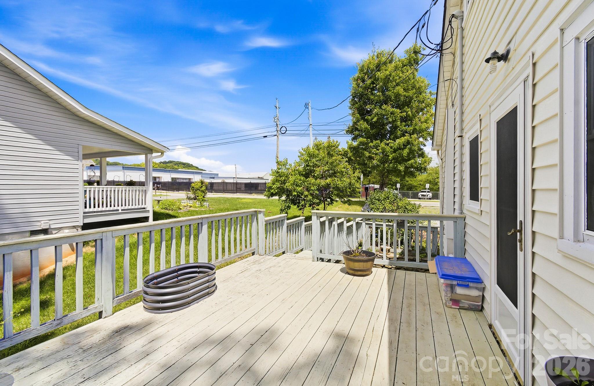 629 Bailey Street — Mars Hill