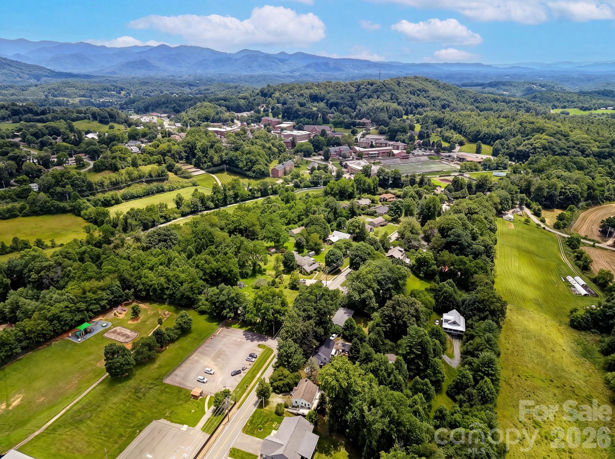 629 Bailey Street — Mars Hill