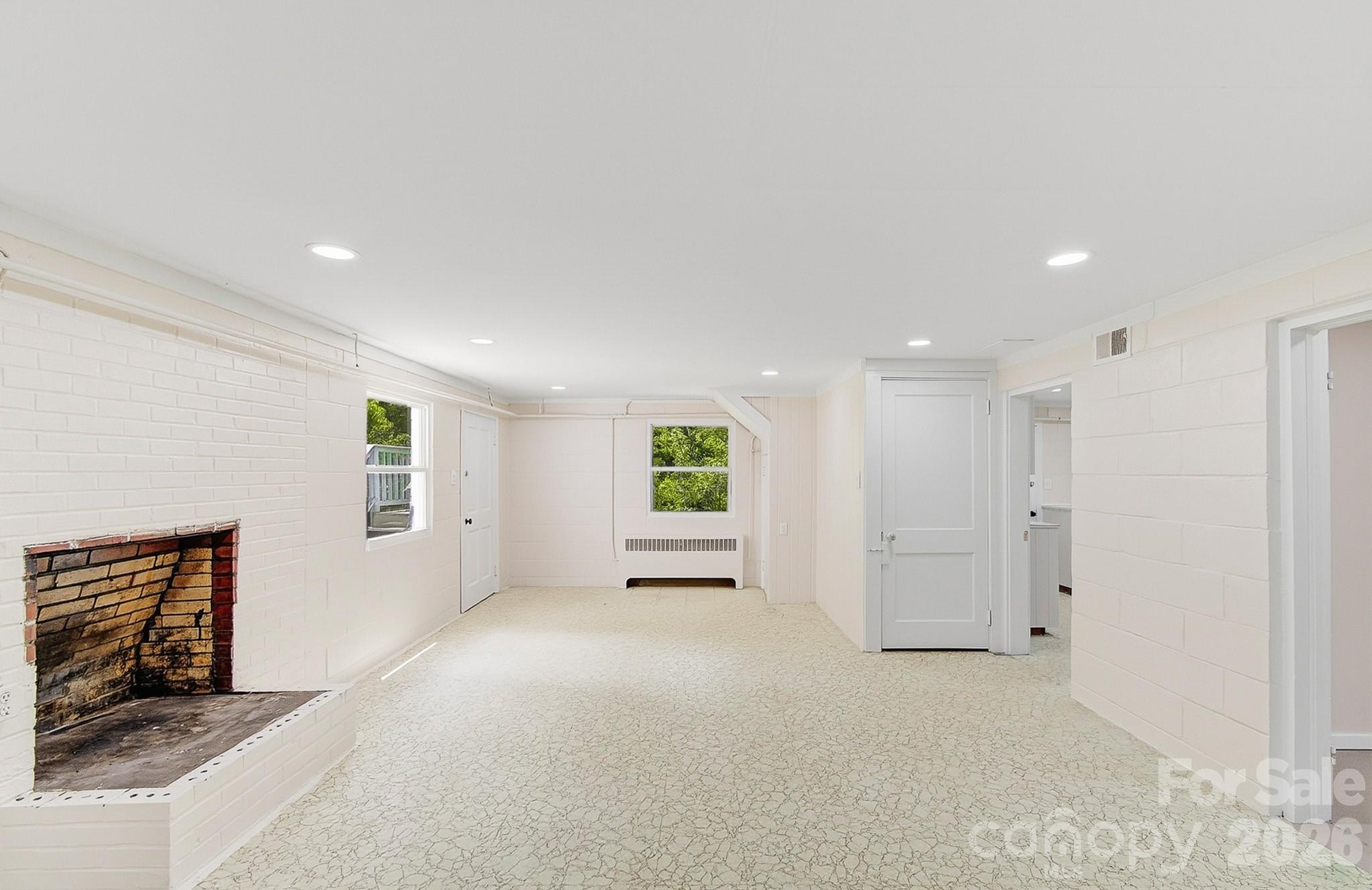 629 Bailey Street — Mars Hill