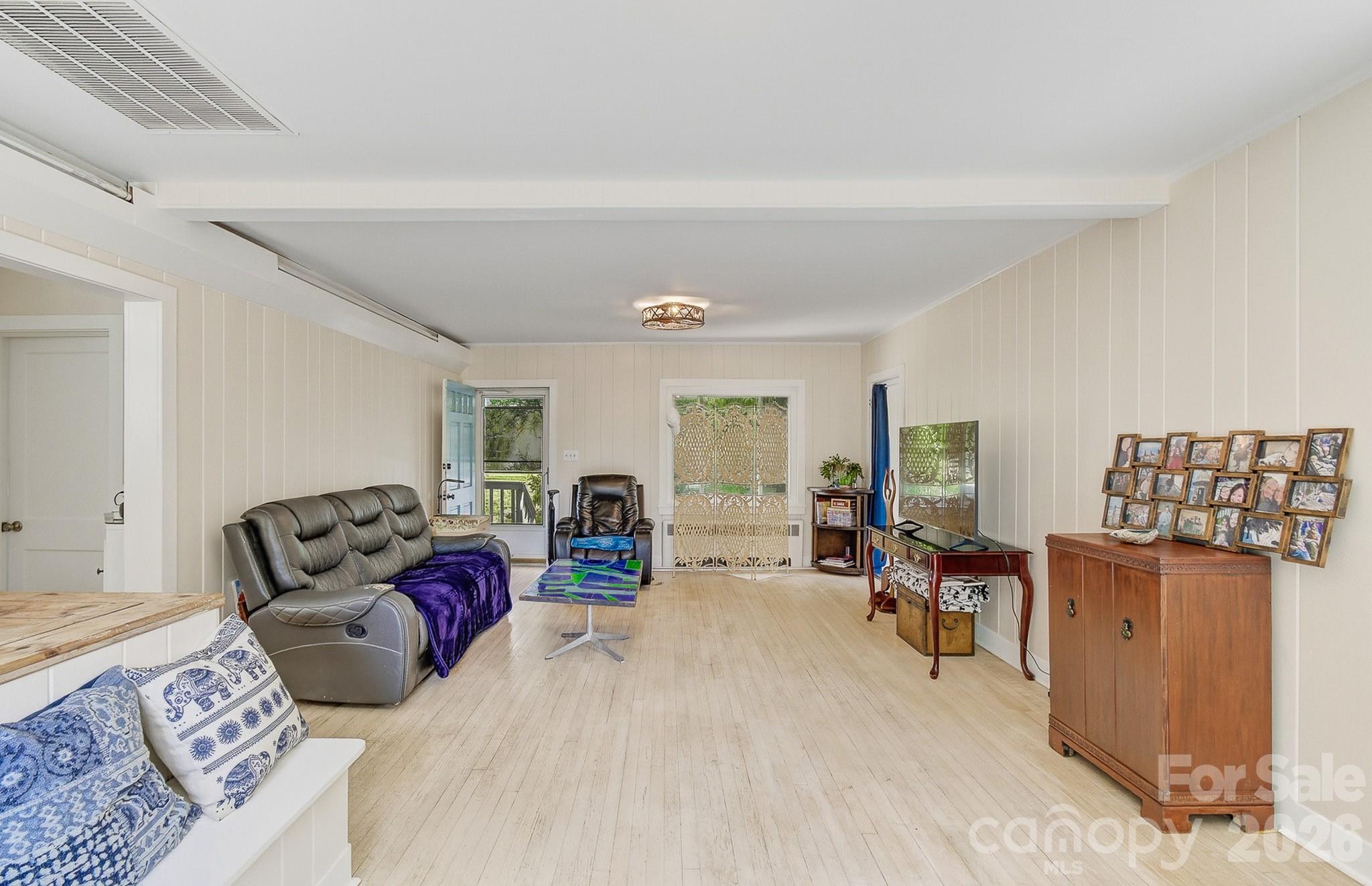 629 Bailey Street — Mars Hill