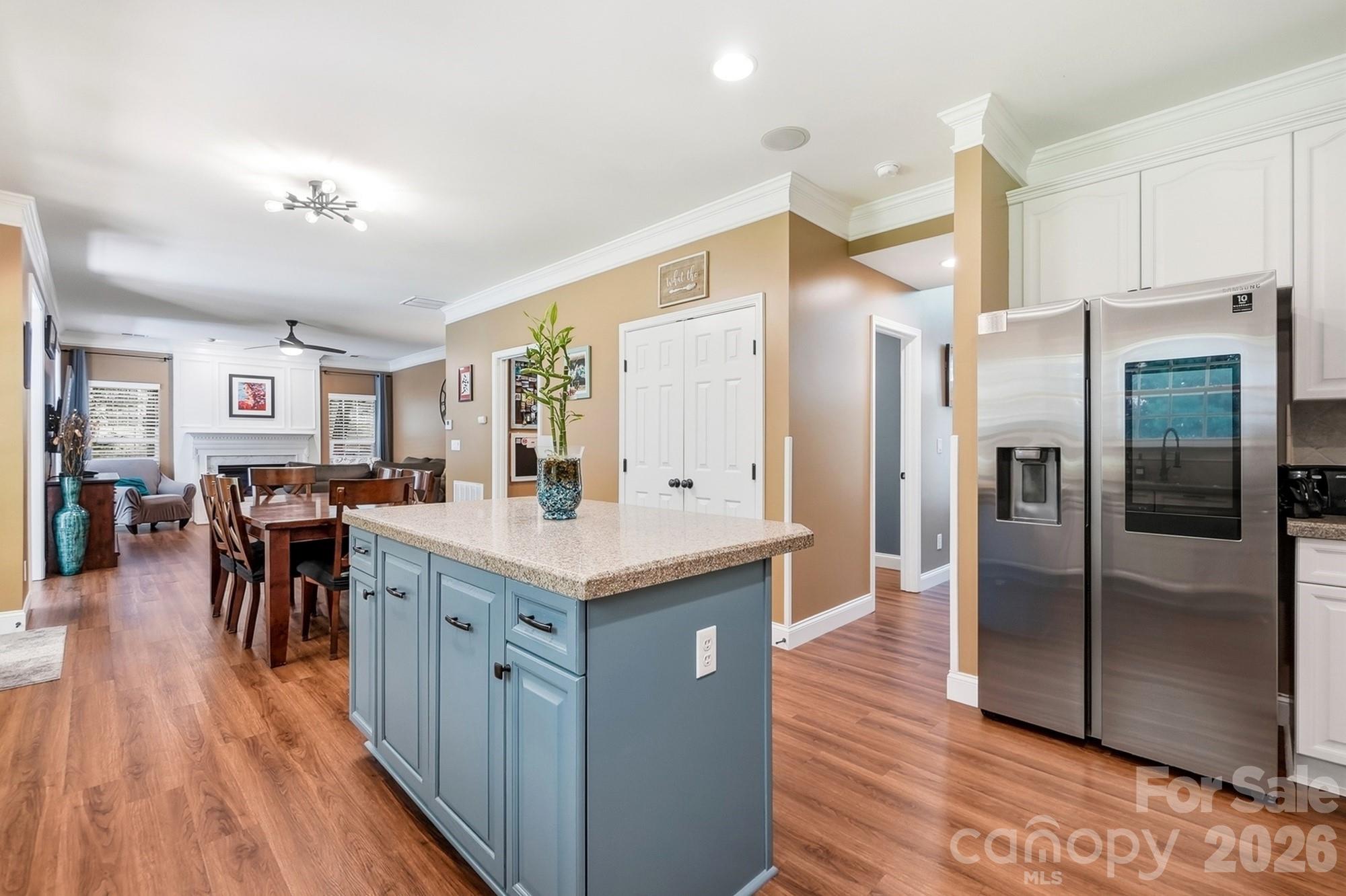 1338 Wrangell Lane — Charlotte