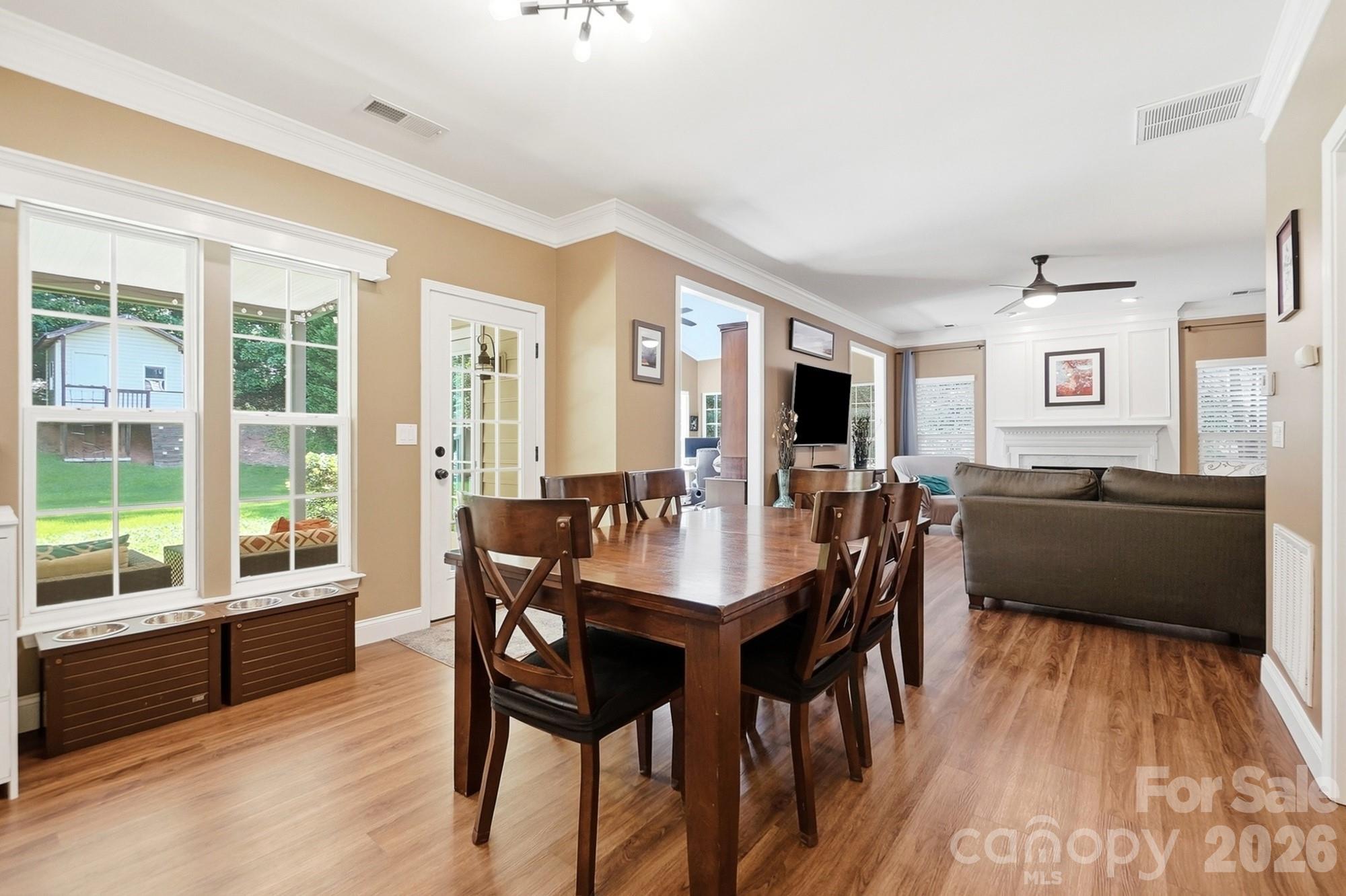 1338 Wrangell Lane — Charlotte