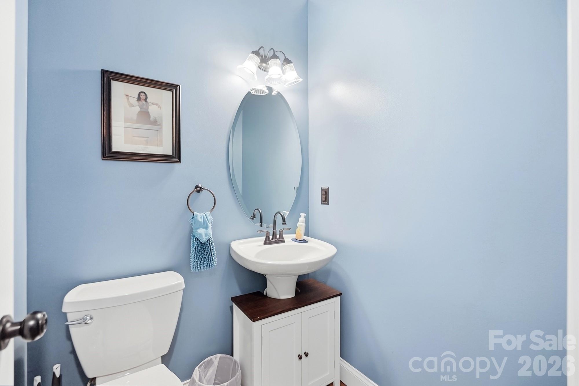 1338 Wrangell Lane — Charlotte