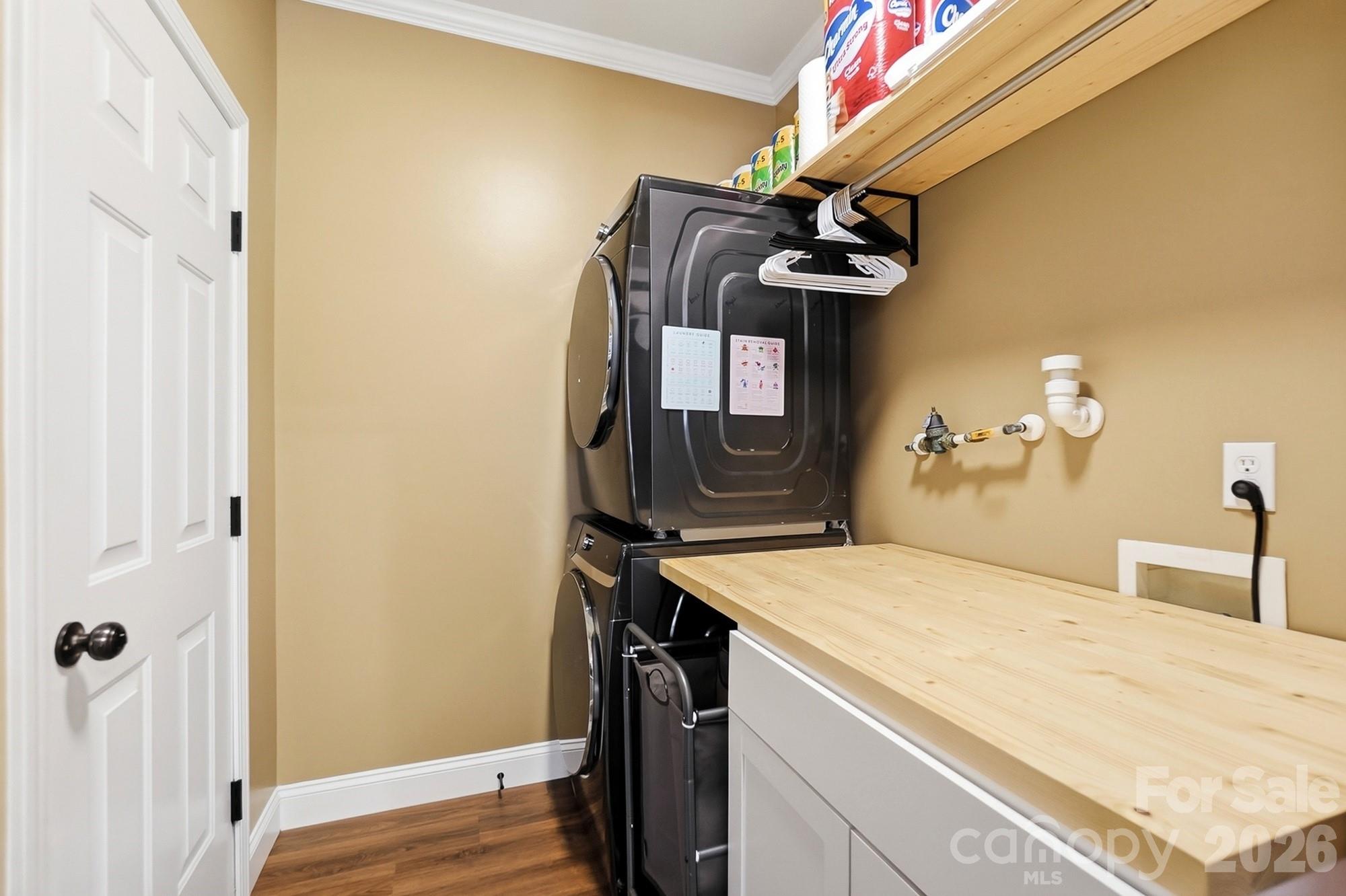 1338 Wrangell Lane — Charlotte