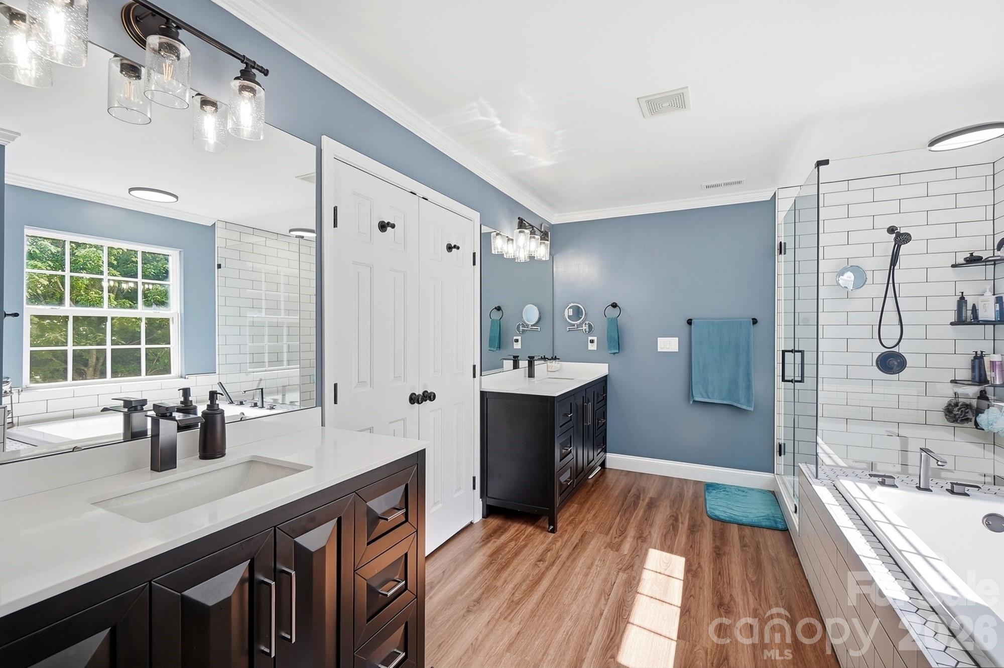 1338 Wrangell Lane — Charlotte