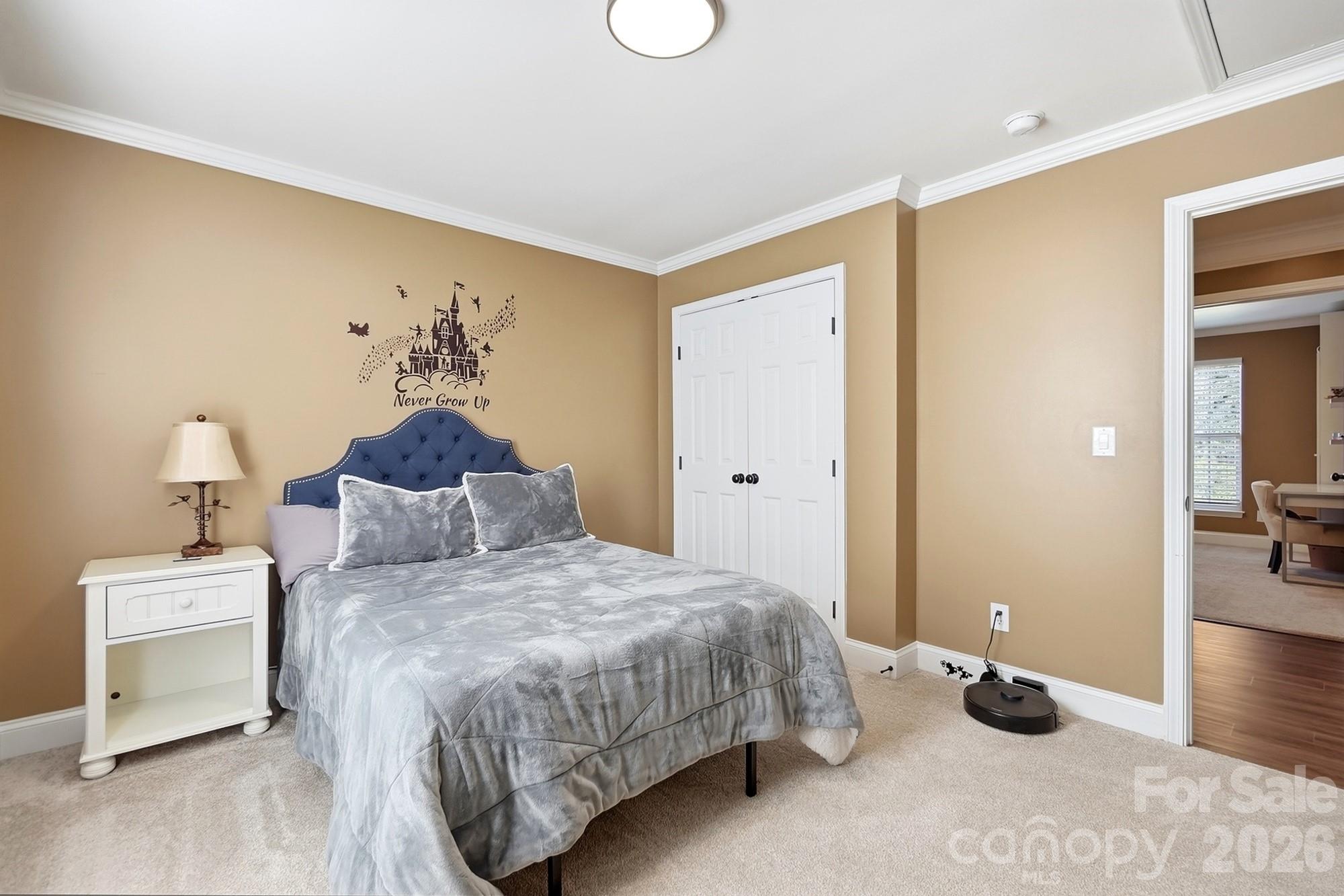 1338 Wrangell Lane — Charlotte