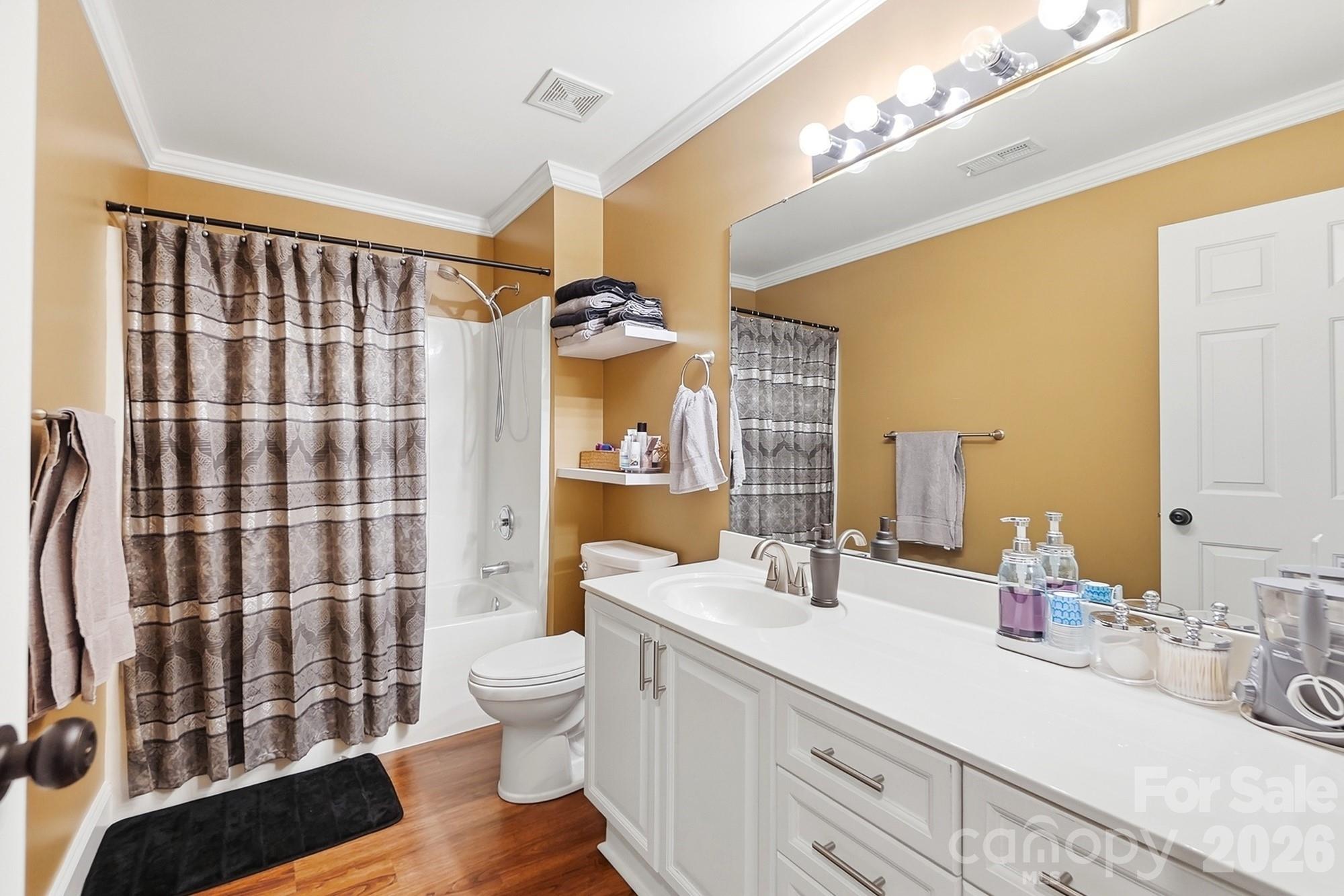 1338 Wrangell Lane — Charlotte
