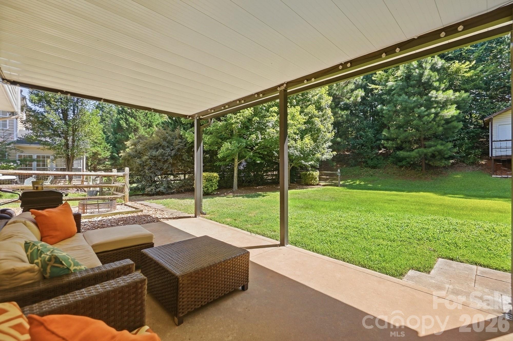 1338 Wrangell Lane — Charlotte