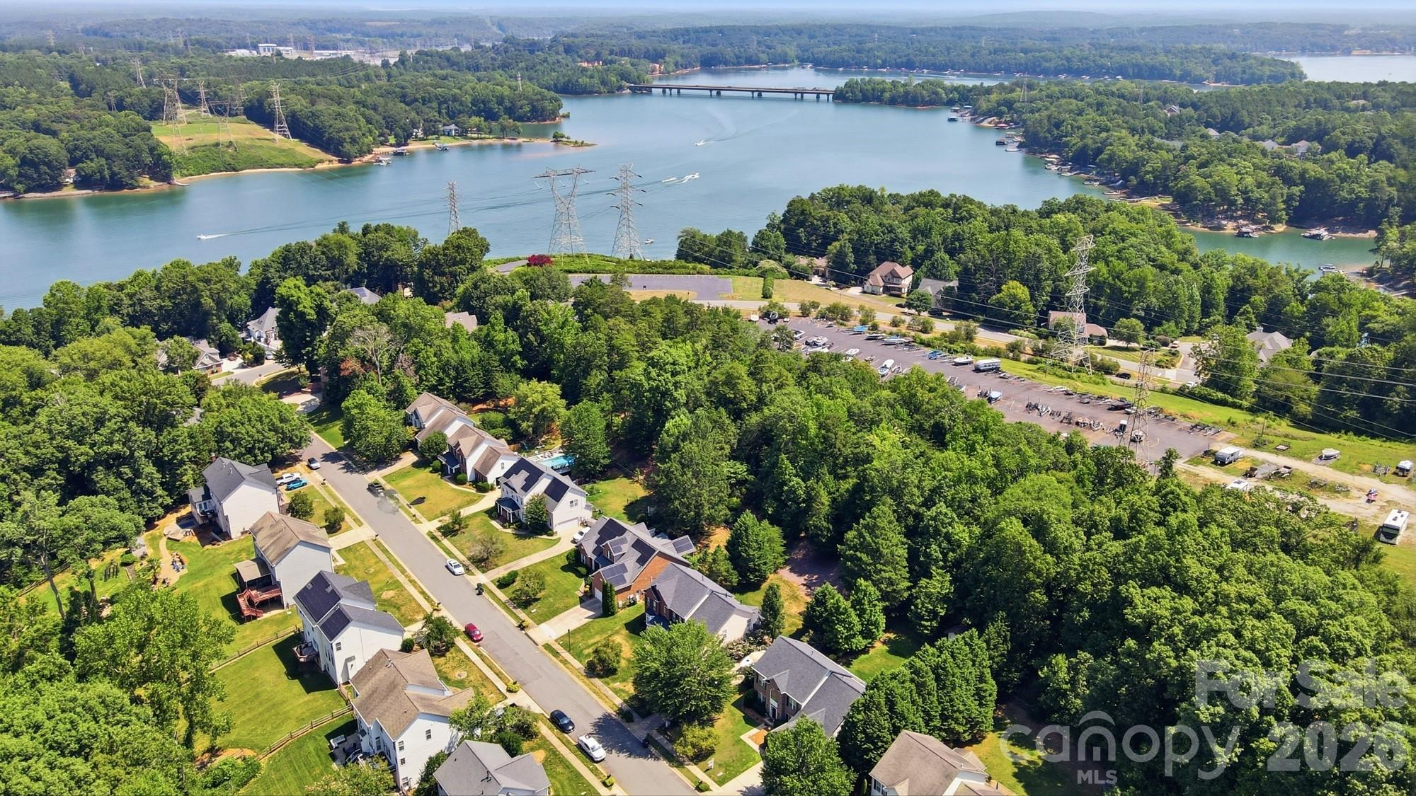 1338 Wrangell Lane — Charlotte