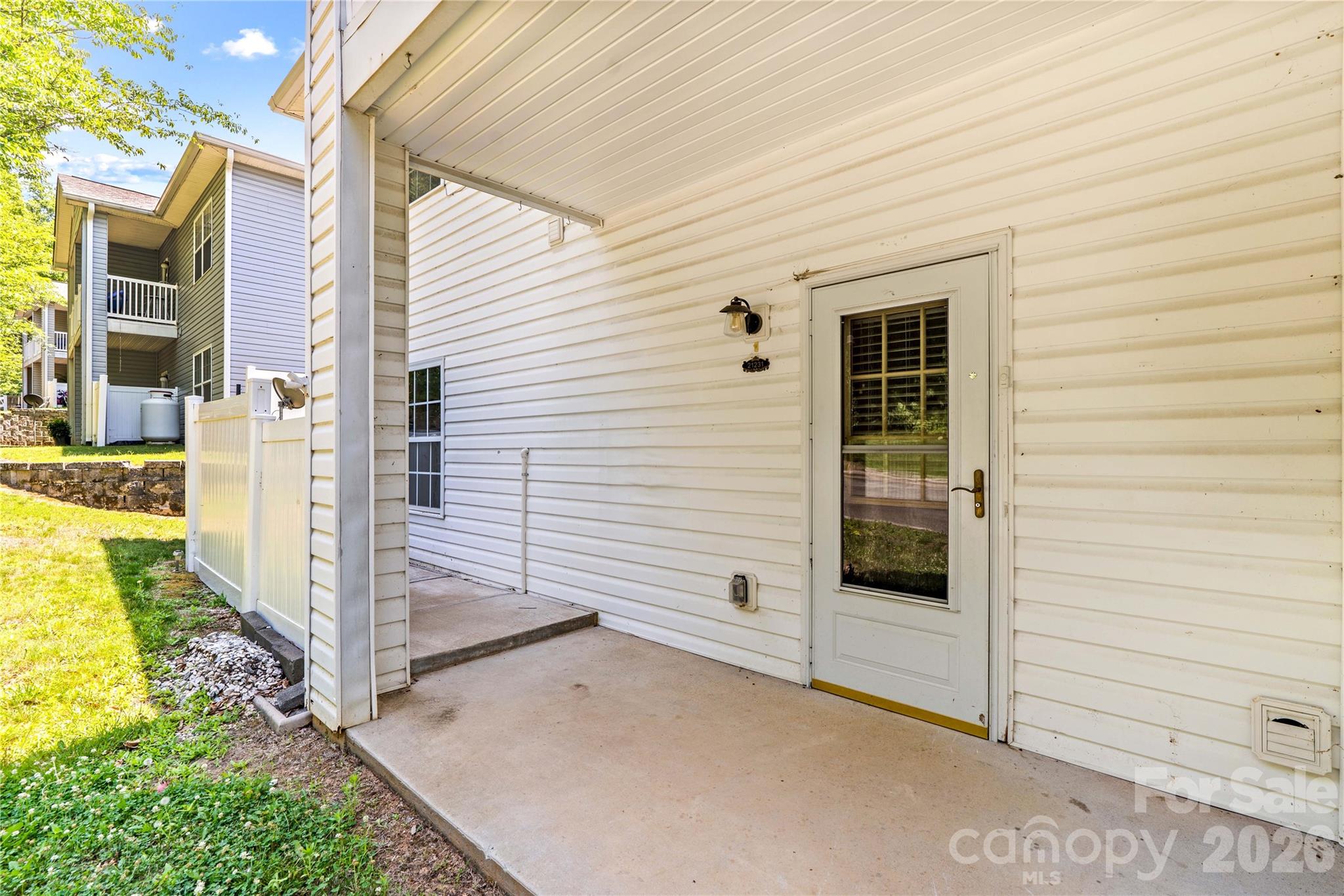 21231 Hickory Street — Cornelius