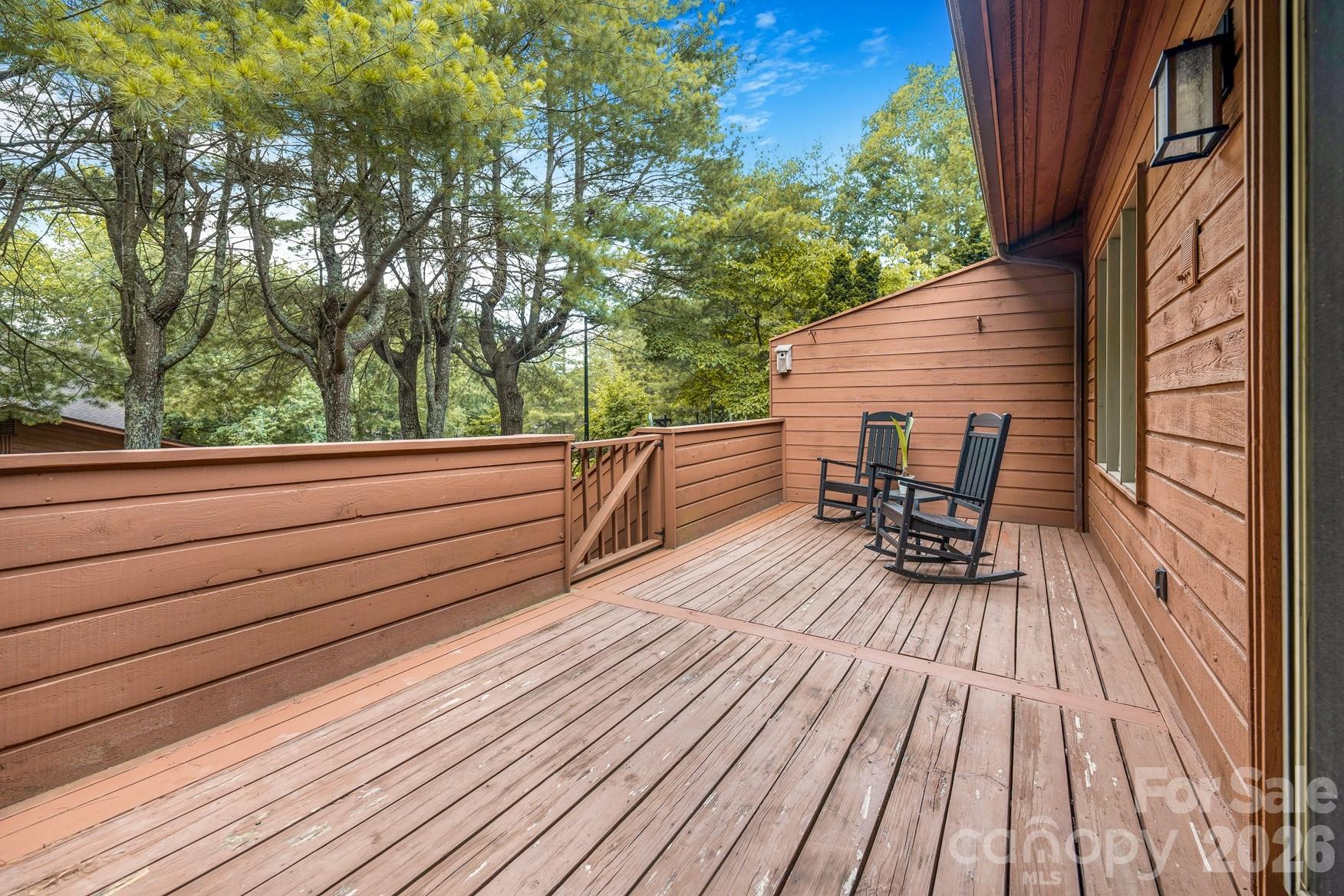 601 Woodfield Drive — Asheville