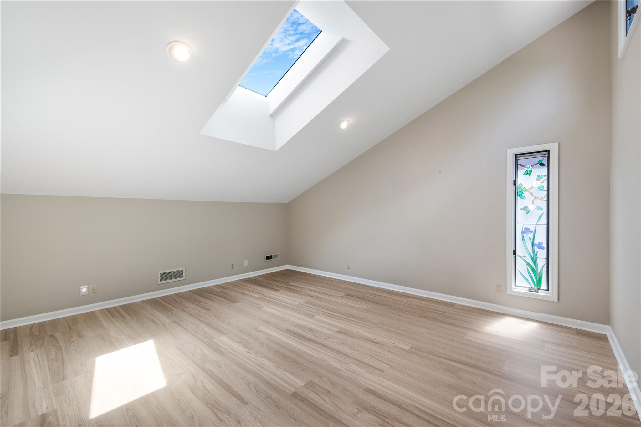 601 Woodfield Drive — Asheville