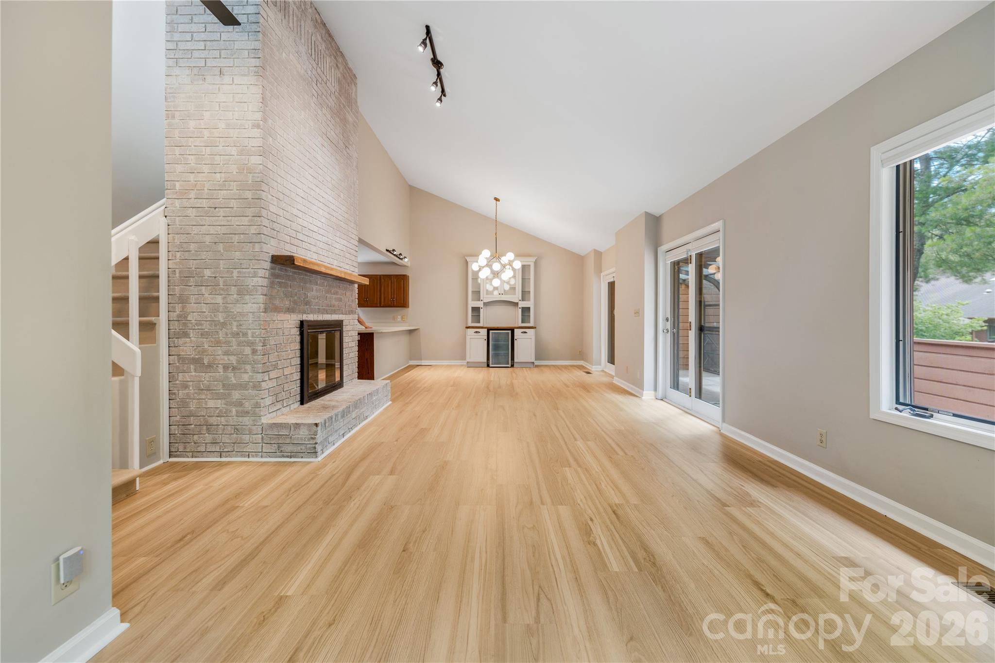 601 Woodfield Drive — Asheville