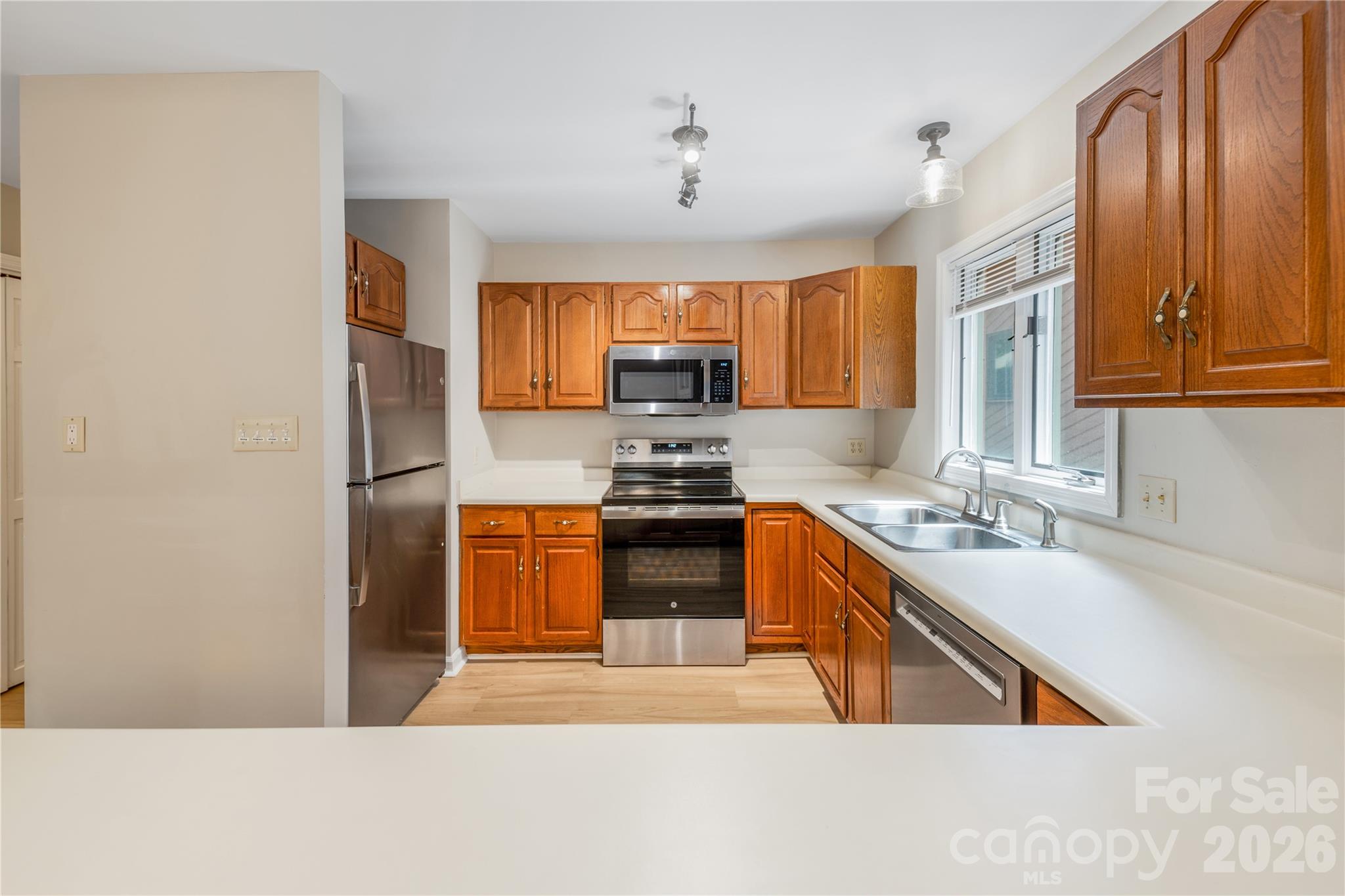 601 Woodfield Drive — Asheville