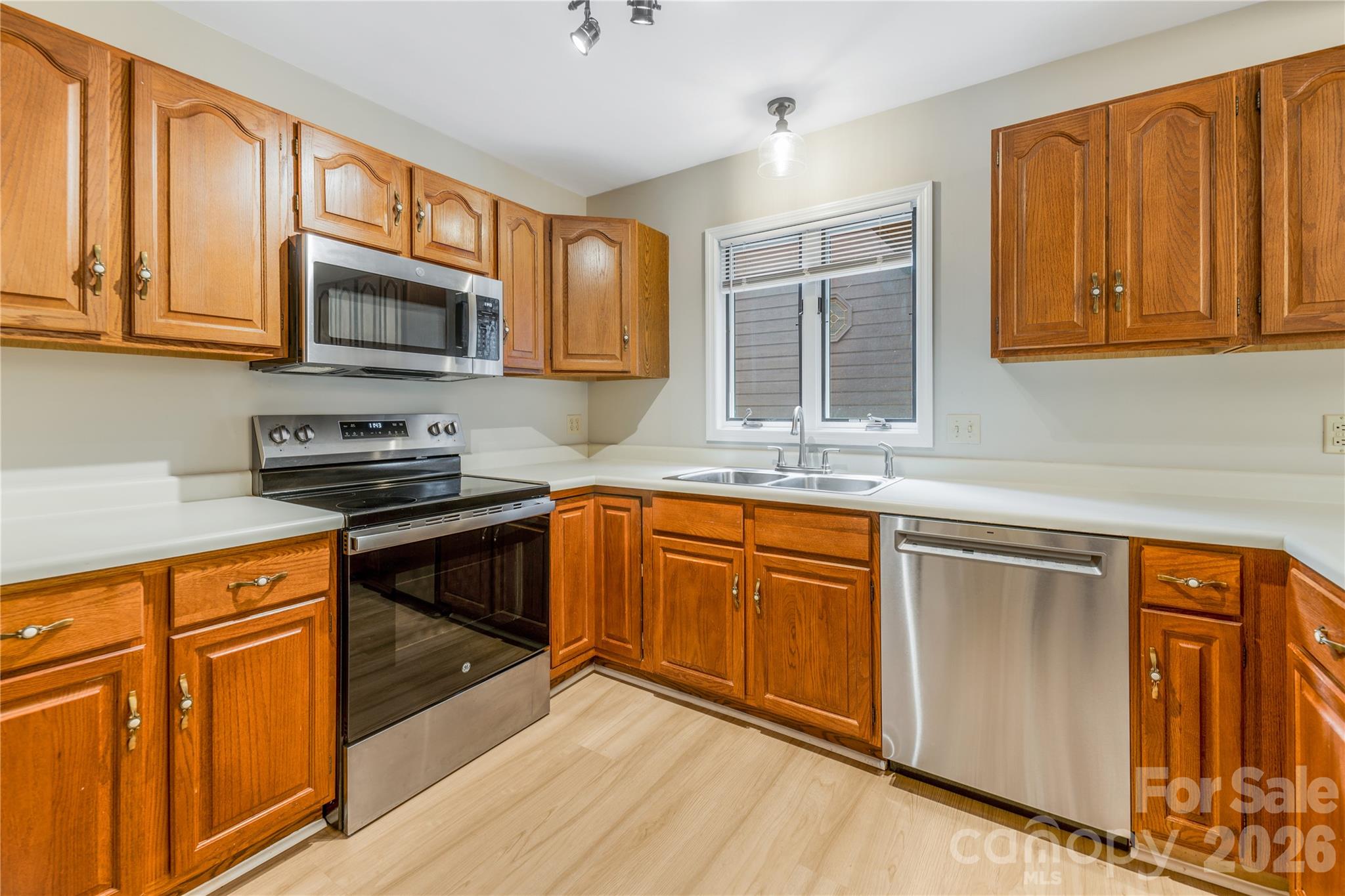 601 Woodfield Drive — Asheville