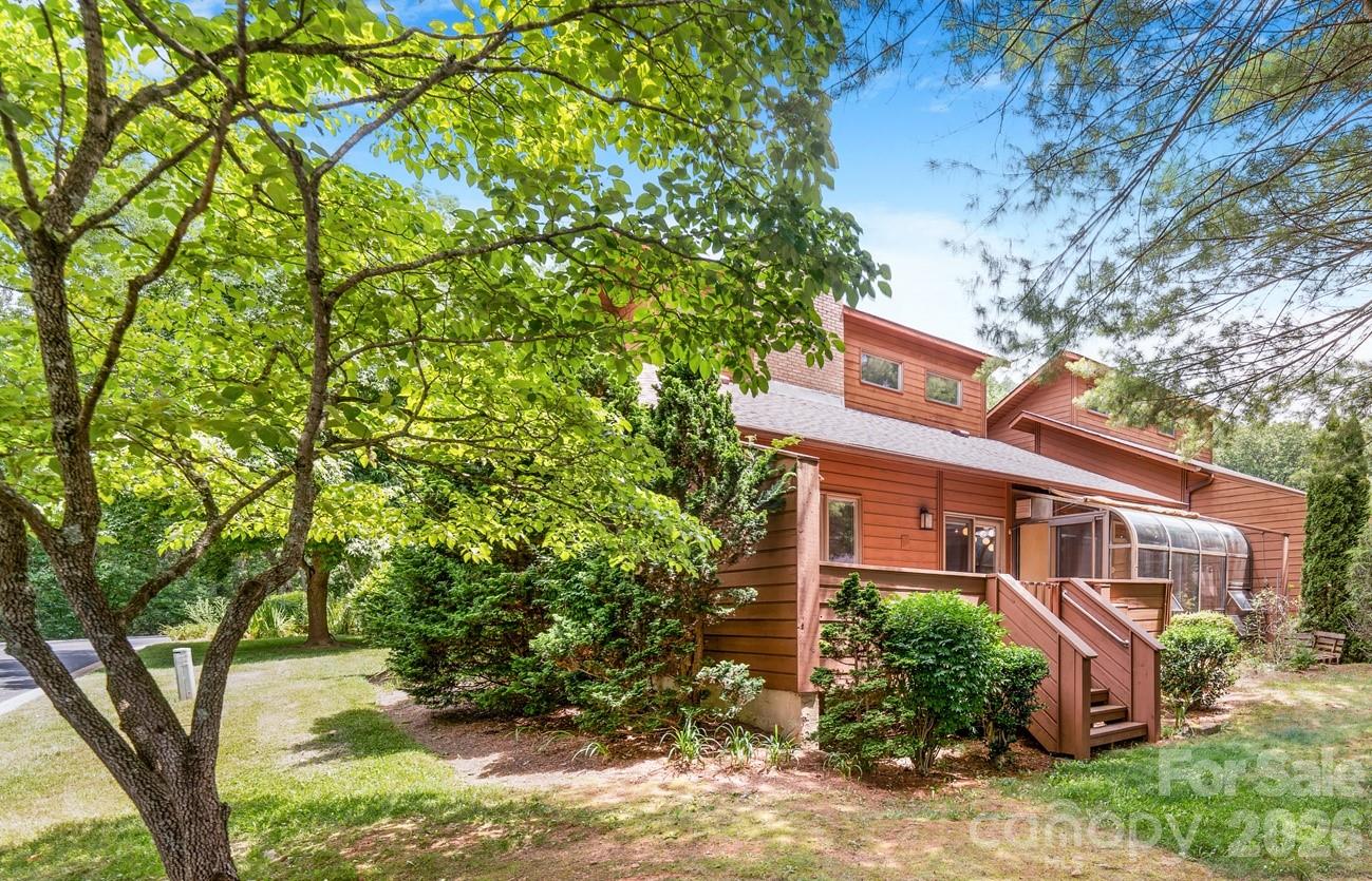 601 Woodfield Drive — Asheville