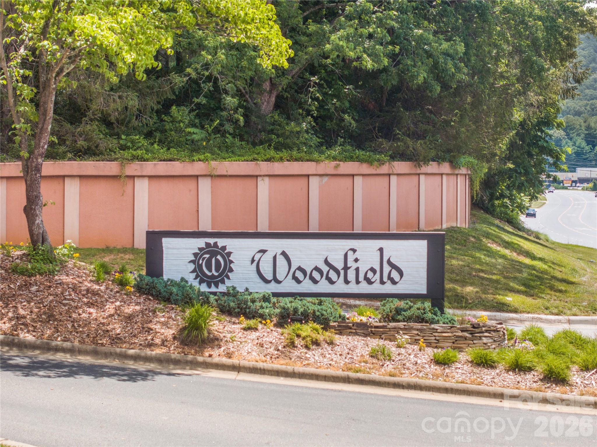 601 Woodfield Drive — Asheville