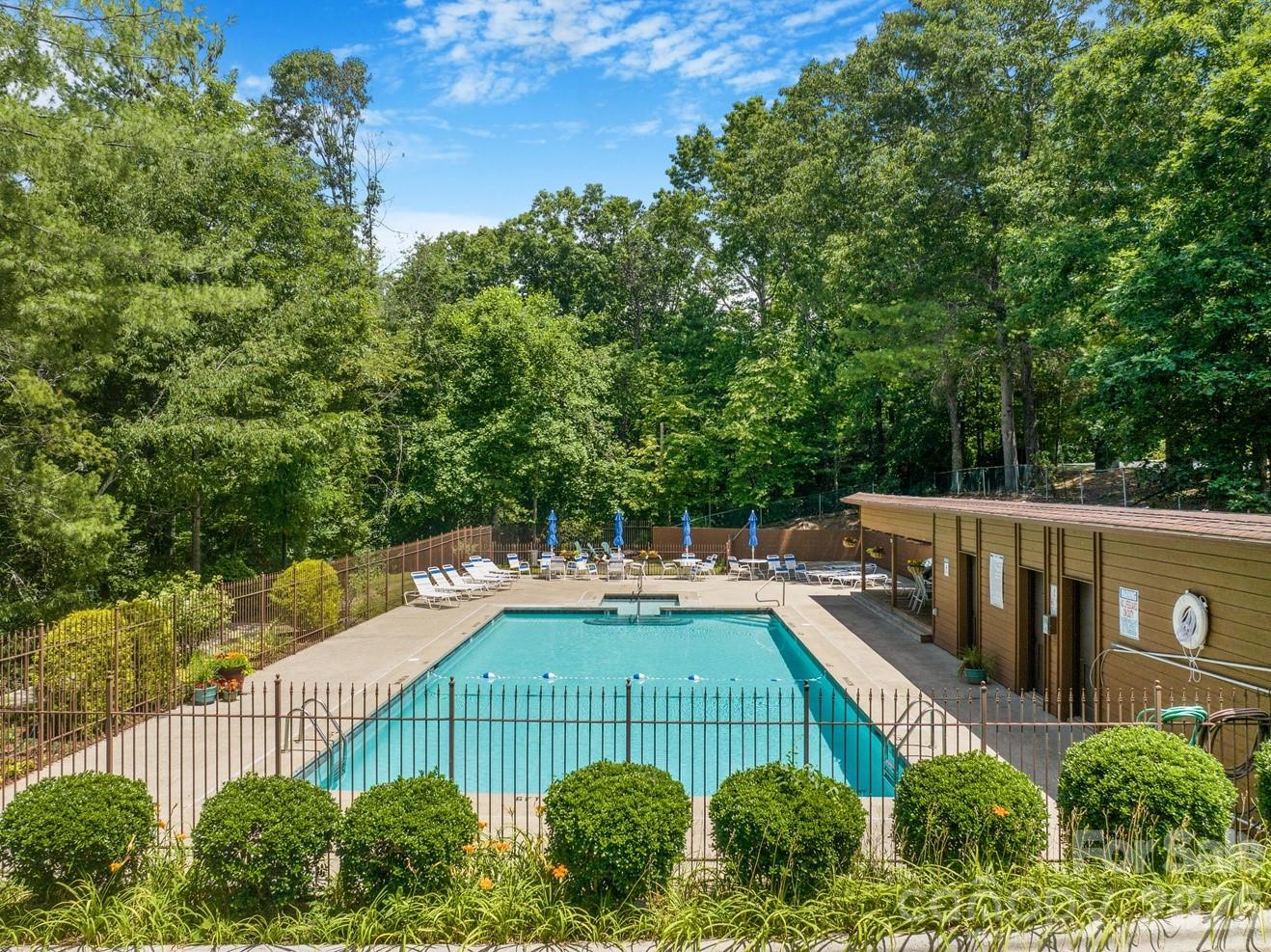 601 Woodfield Drive — Asheville