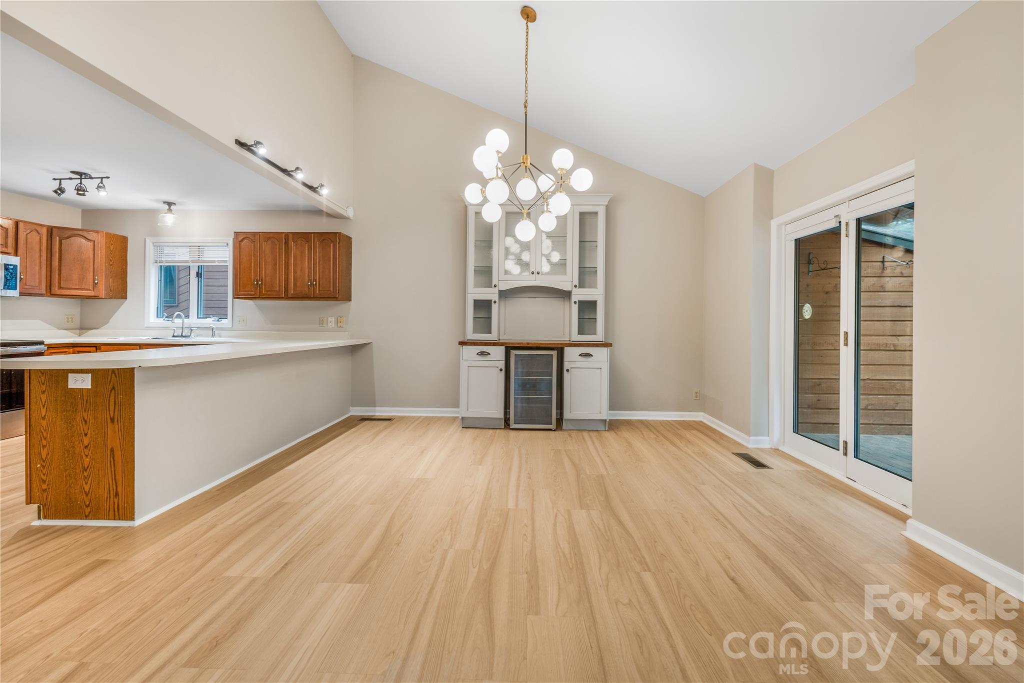 601 Woodfield Drive — Asheville