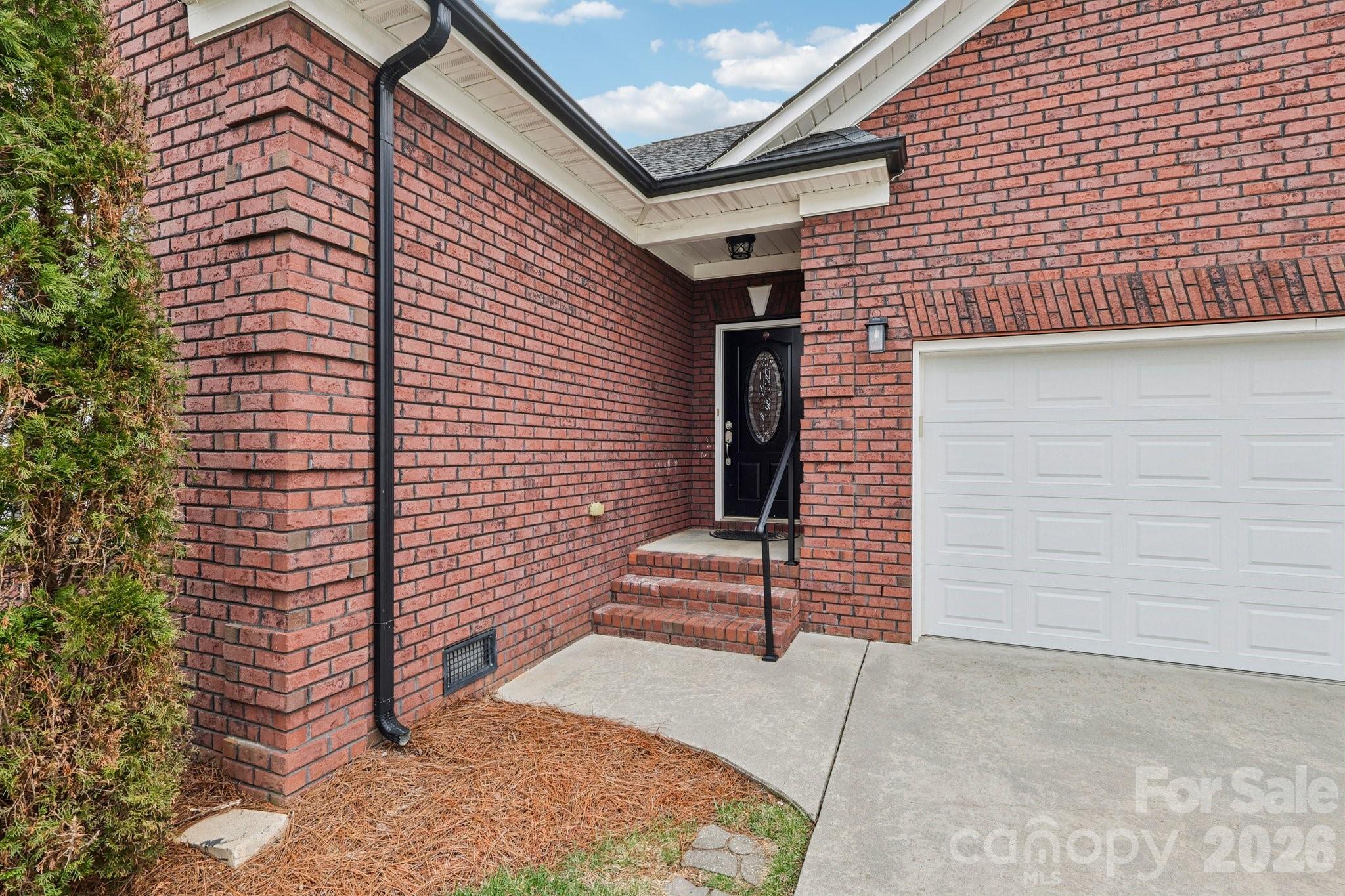 305 Wendover Drive — Locust