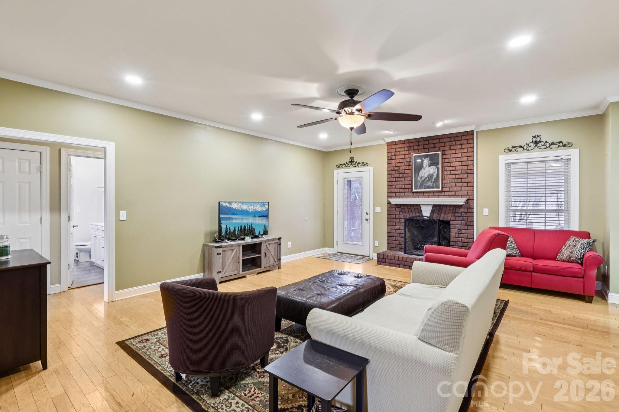 305 Wendover Drive — Locust