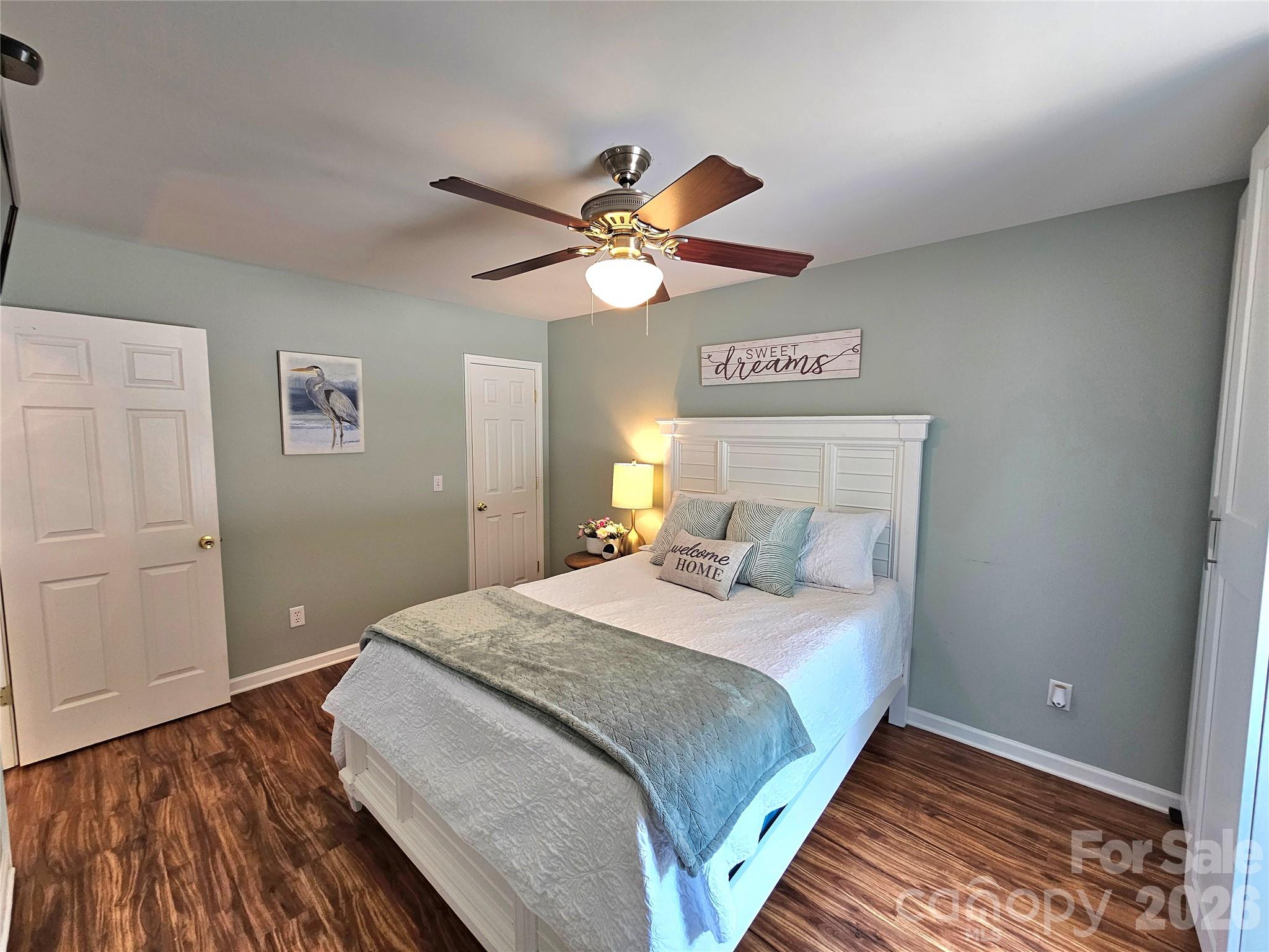 3526 Pinehaven Drive — New London