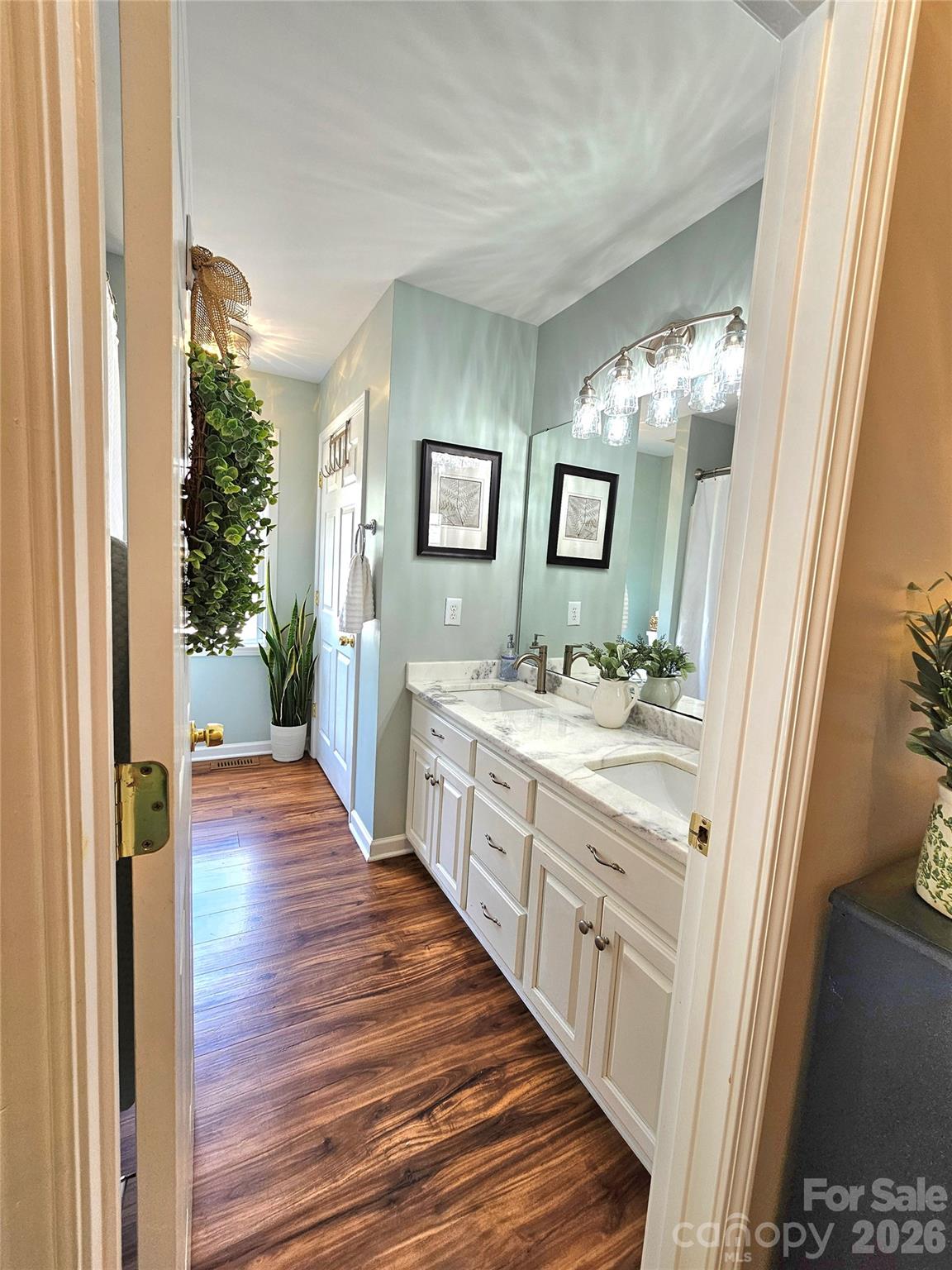 3526 Pinehaven Drive — New London