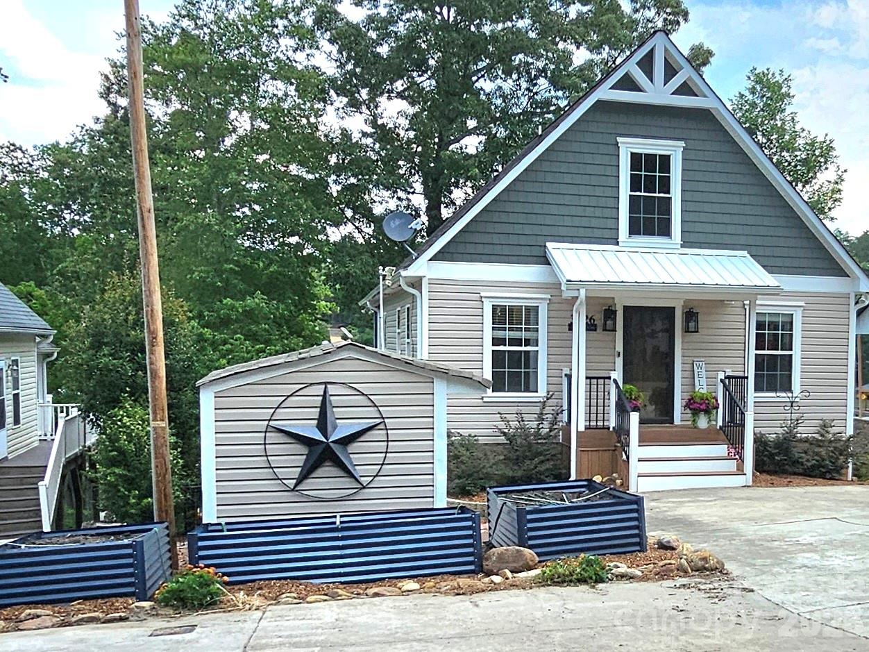 3526 Pinehaven Drive — New London