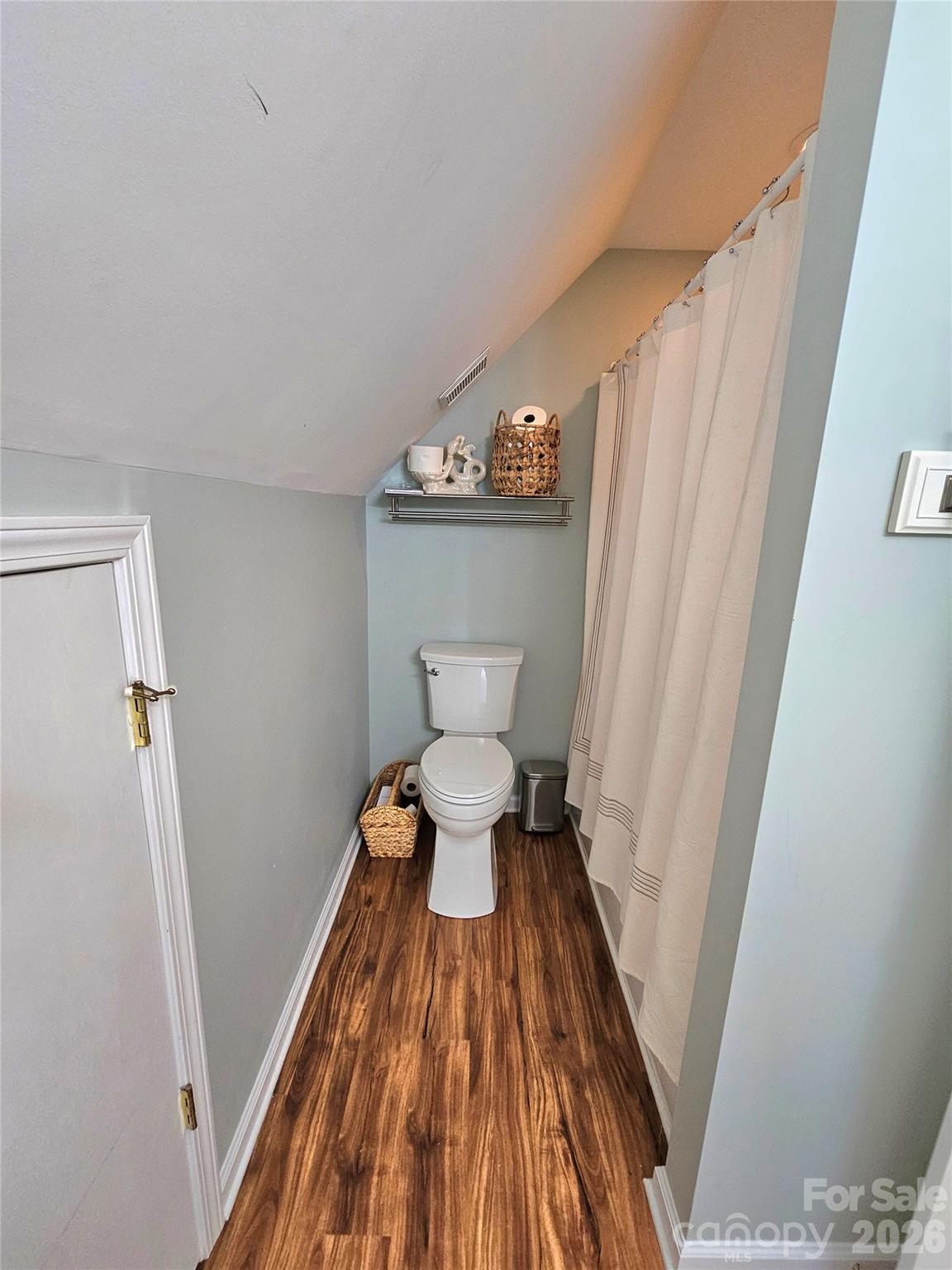 3526 Pinehaven Drive — New London
