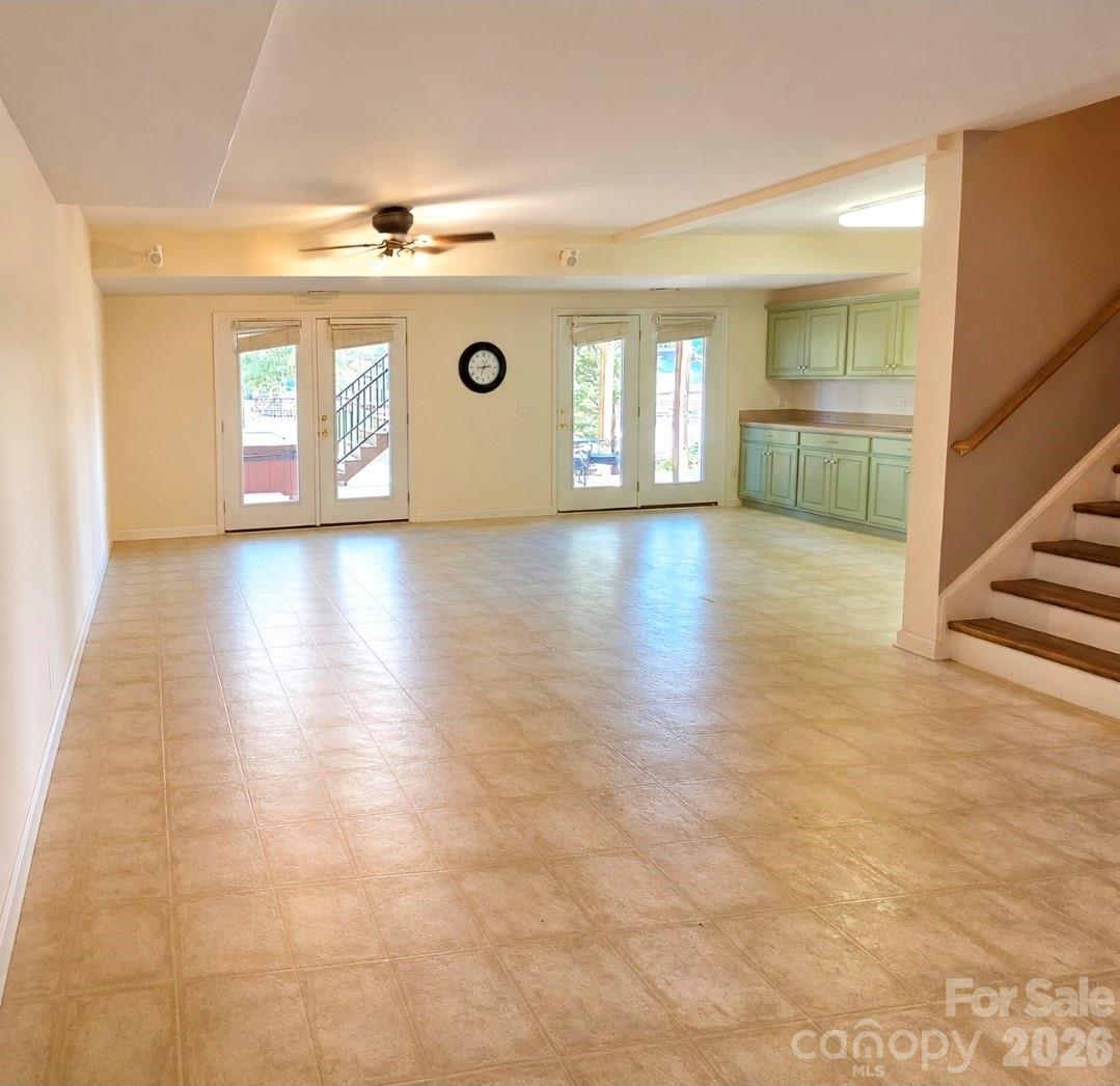 3526 Pinehaven Drive — New London