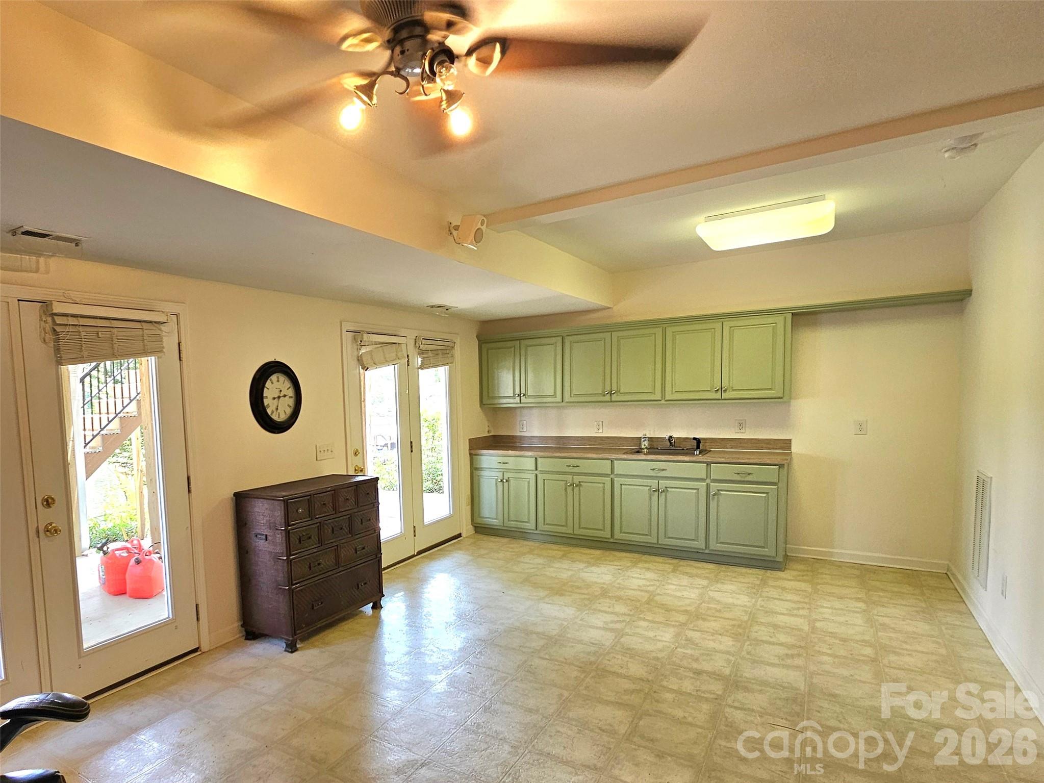 3526 Pinehaven Drive — New London