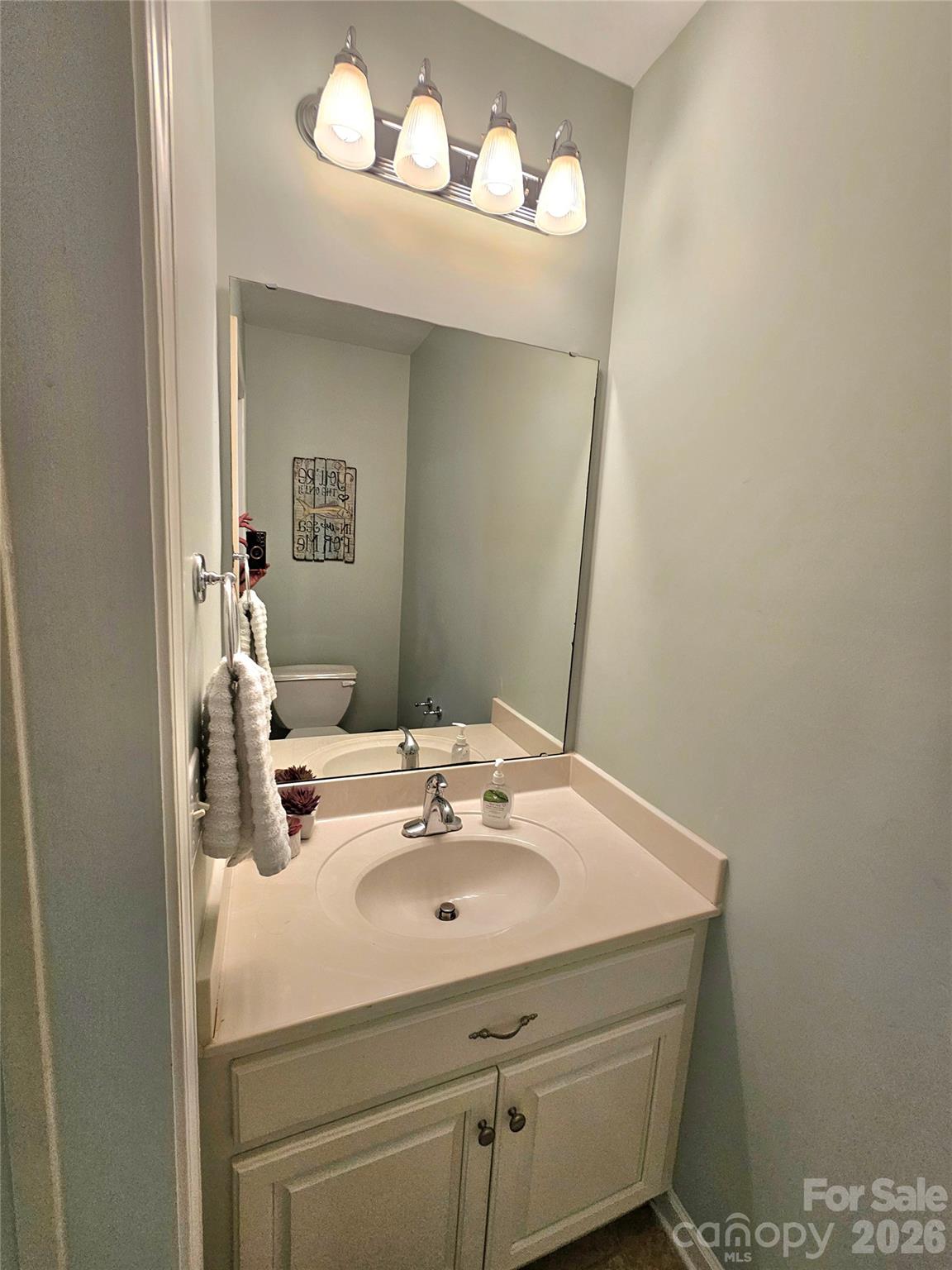 3526 Pinehaven Drive — New London