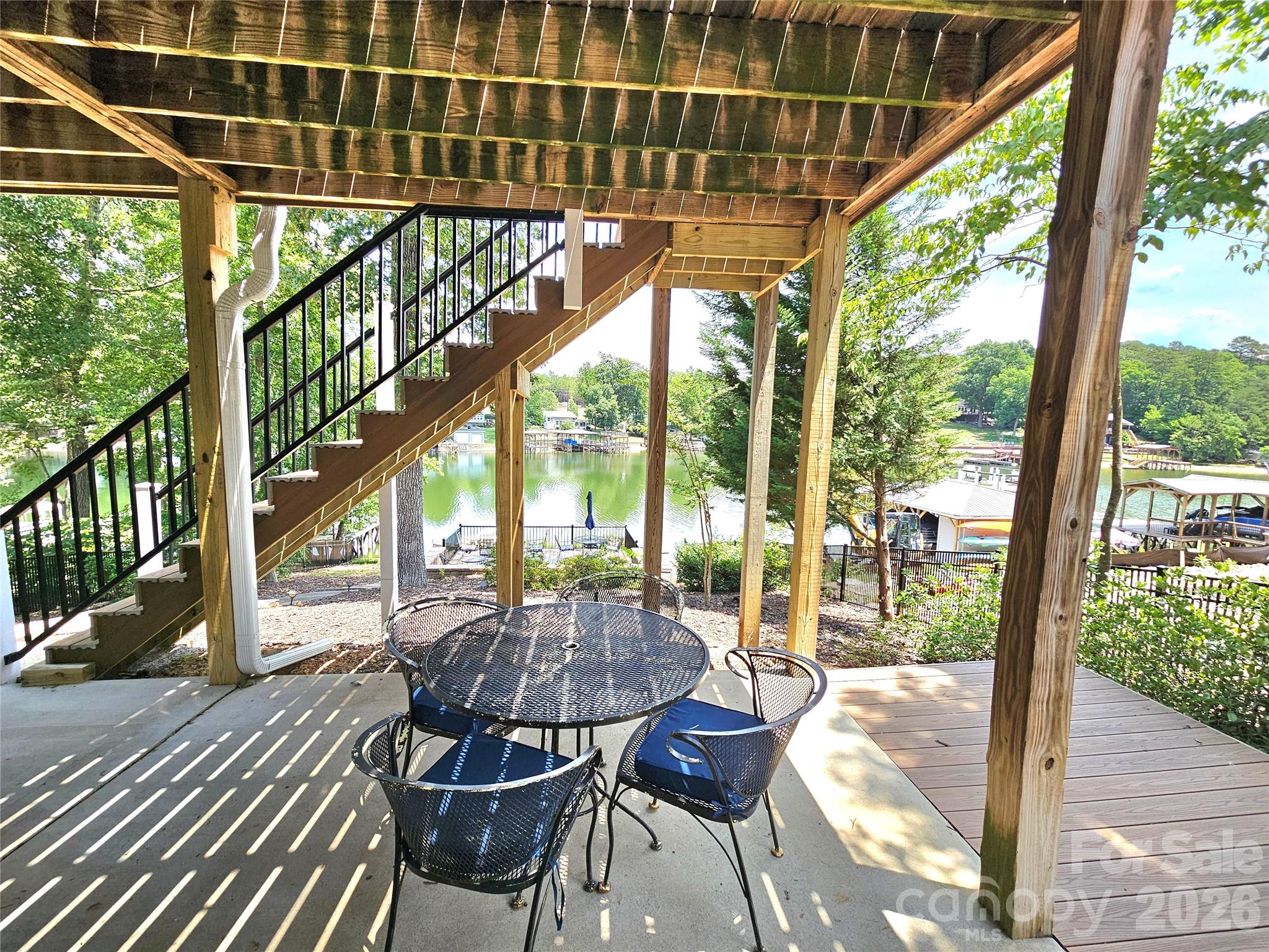 3526 Pinehaven Drive — New London