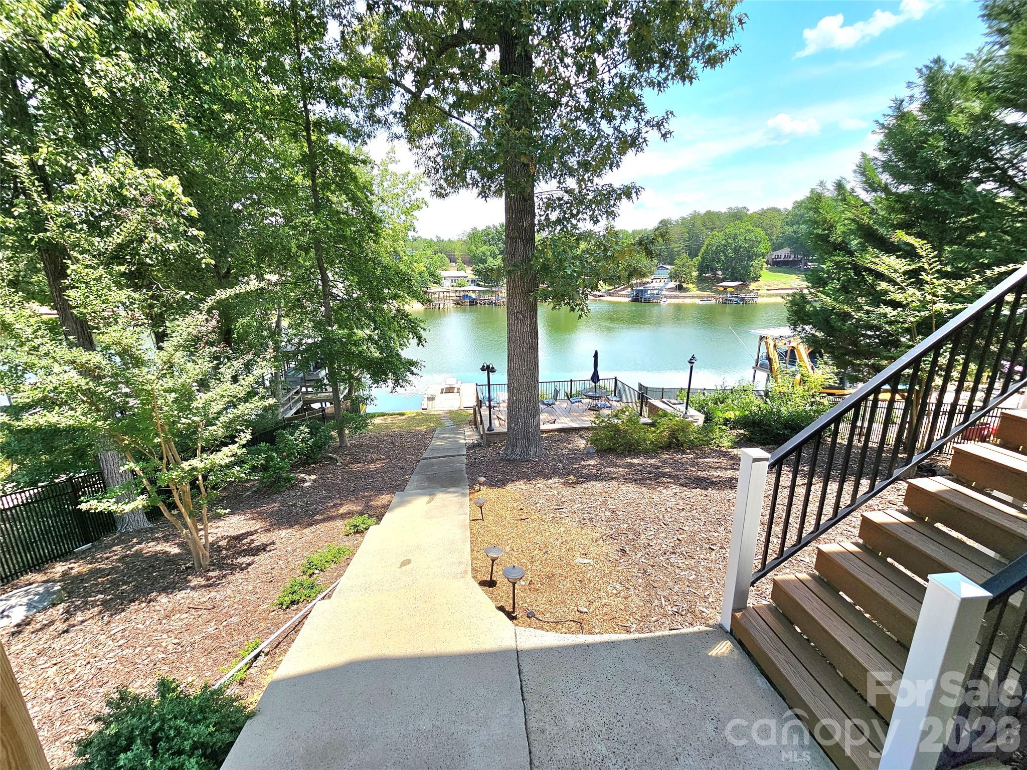 3526 Pinehaven Drive — New London