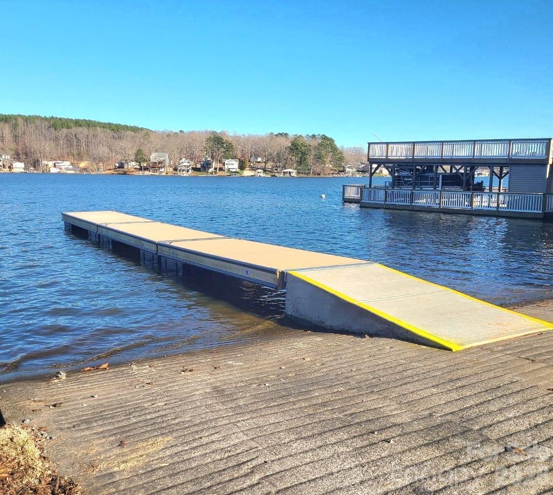 3526 Pinehaven Drive — New London