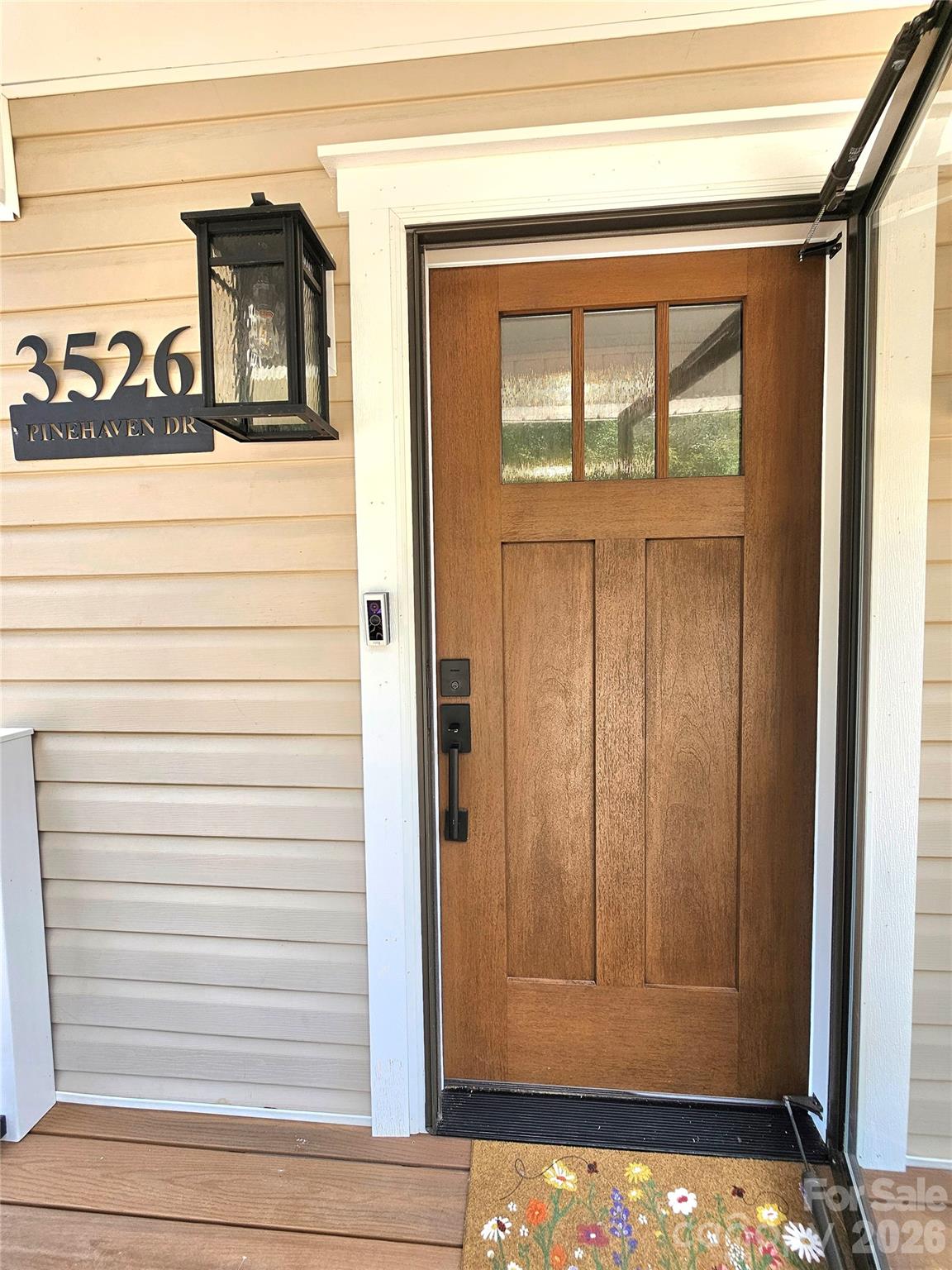 3526 Pinehaven Drive — New London