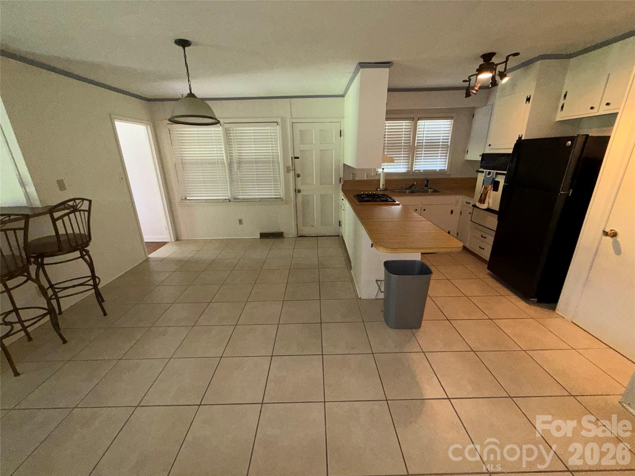 3930 Fircrest Drive — Charlotte