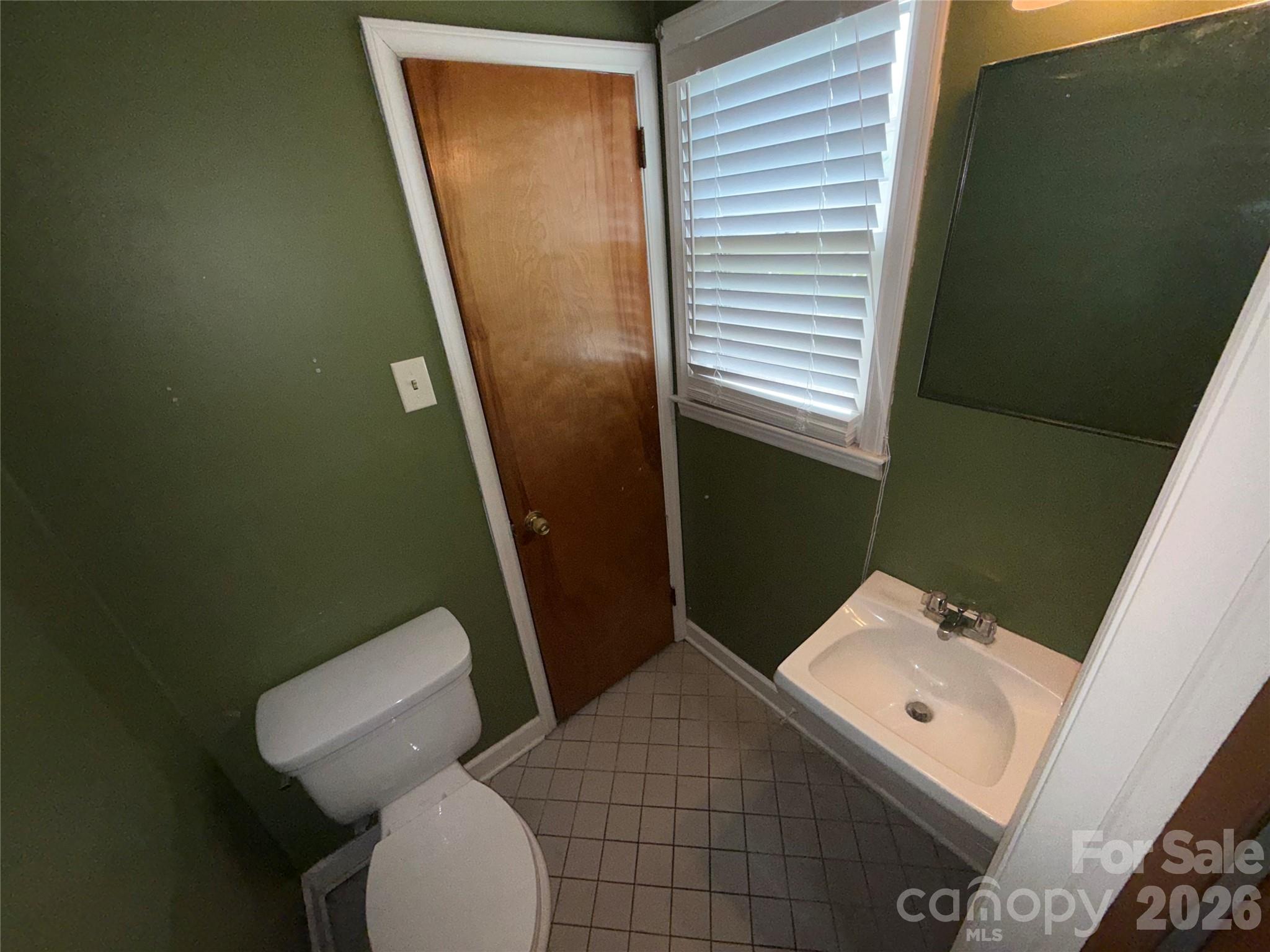 3930 Fircrest Drive — Charlotte